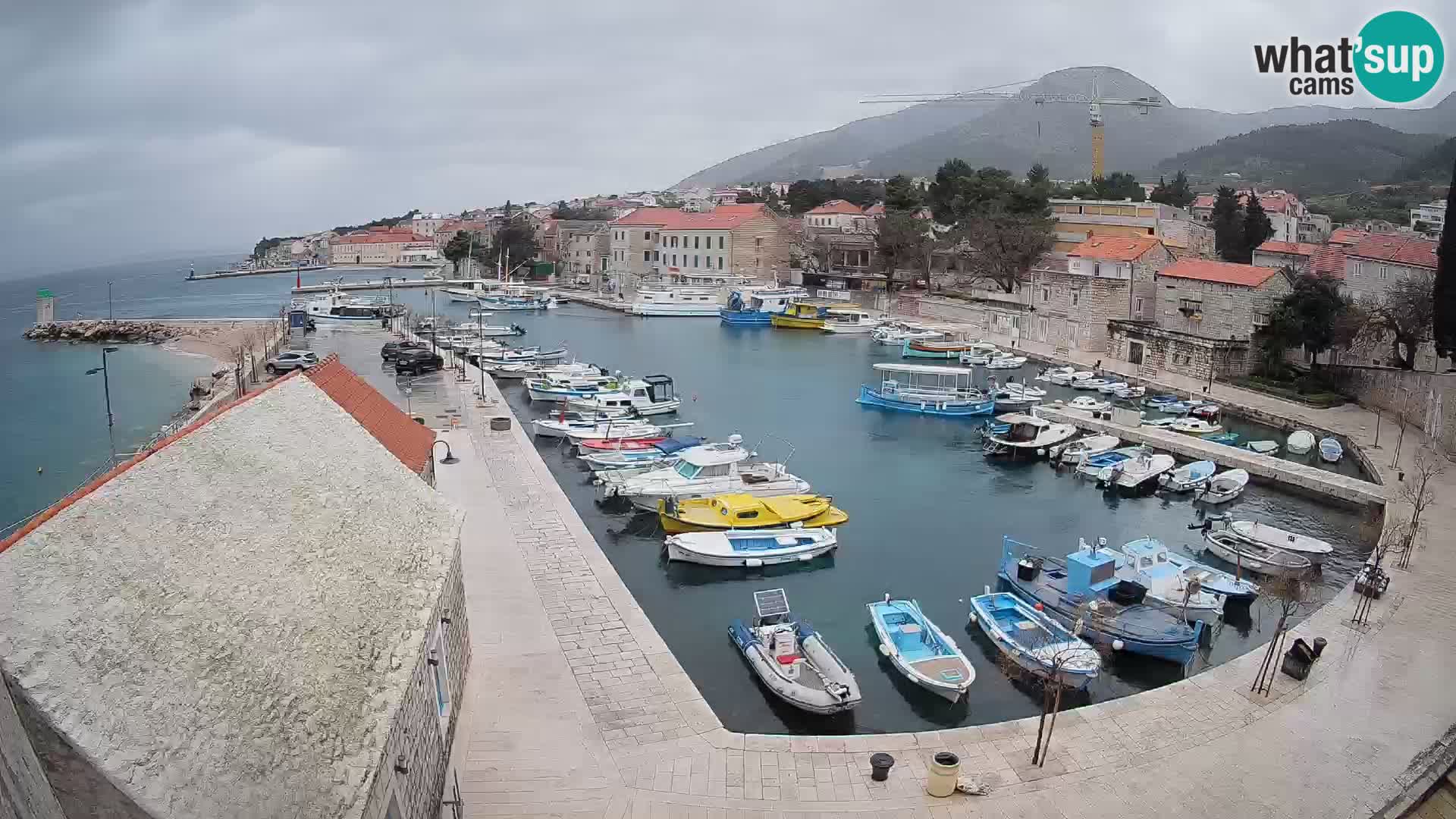 Webcam Bol Harbour – Live View of Bol Riva & Marina