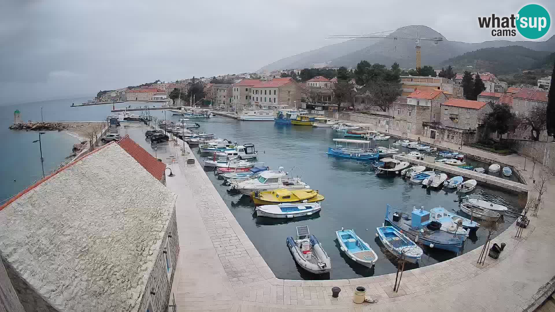 Webcam Bol Harbour – Live View of Bol Riva & Marina