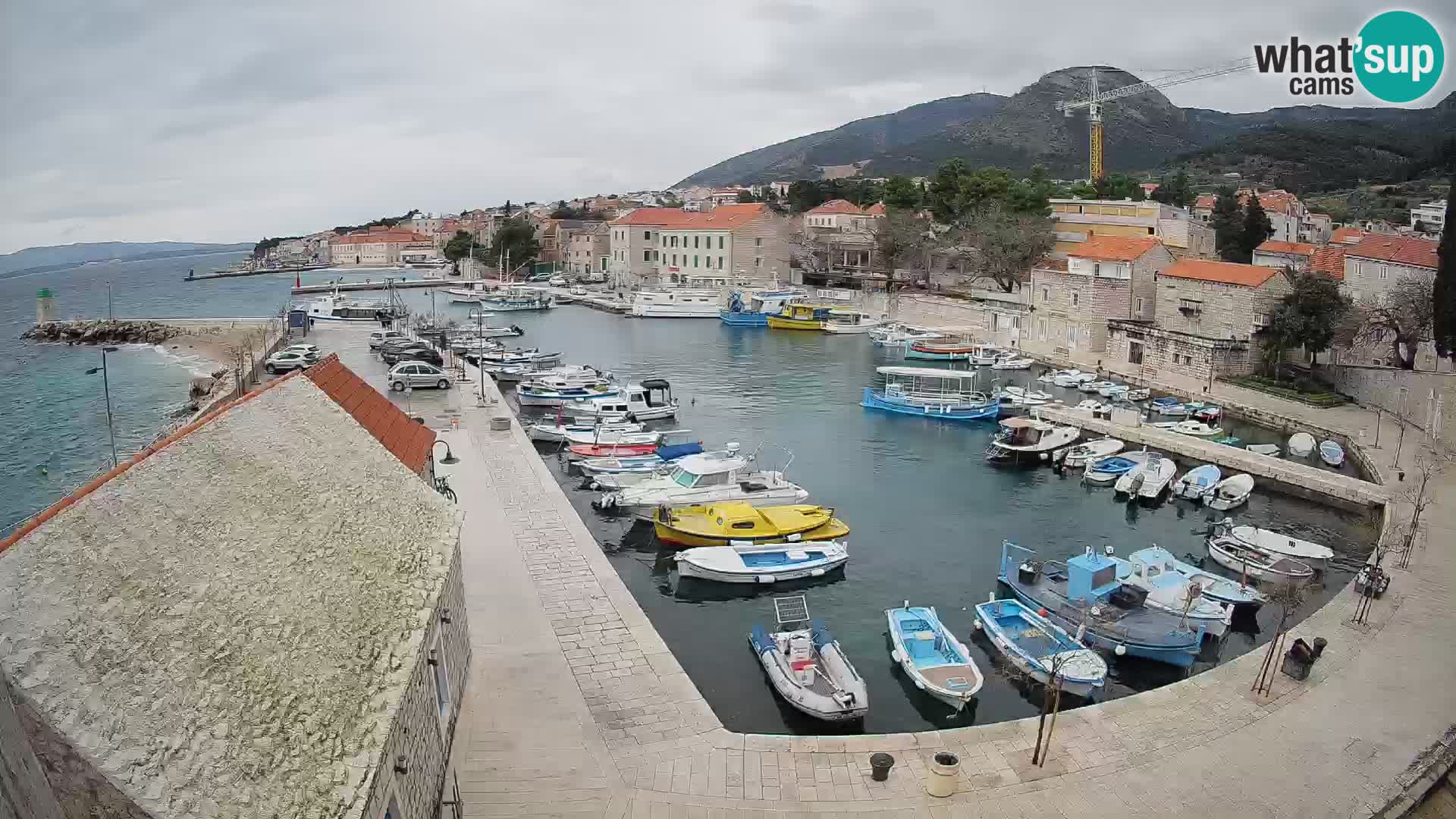 Webcam Bol Harbour – Live View of Bol Riva & Marina
