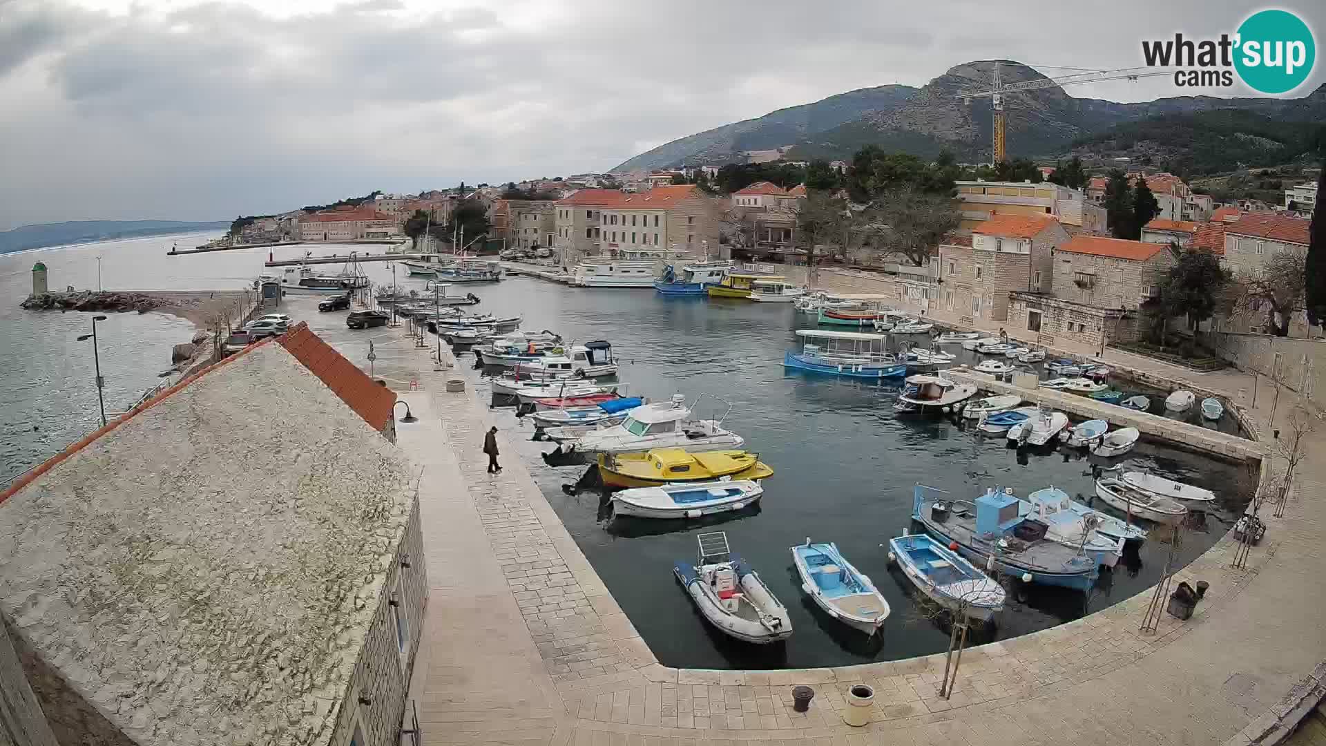 Webcam Bol Hafen – Liveblick auf Bol Riva & Marina