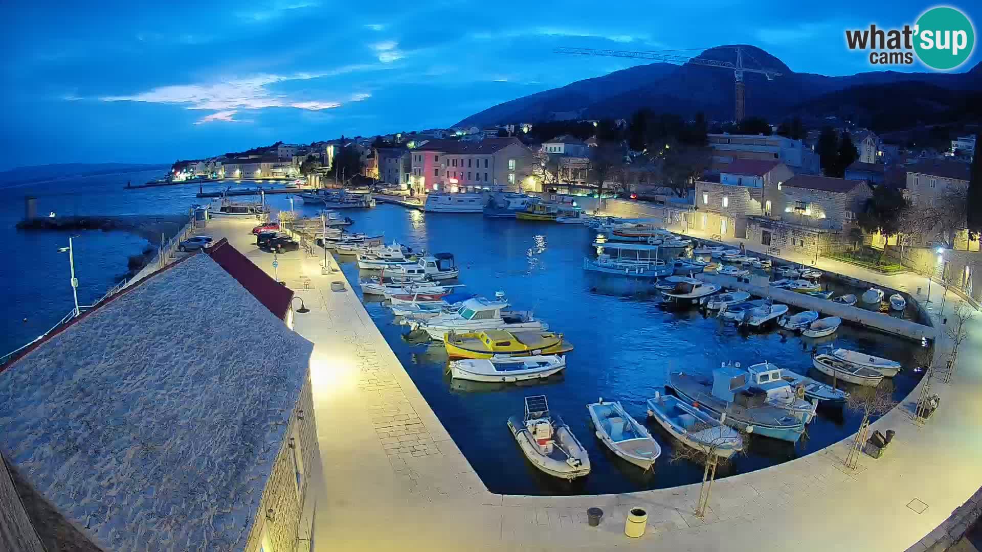 Webcam Bol Harbour – Live View of Bol Riva & Marina