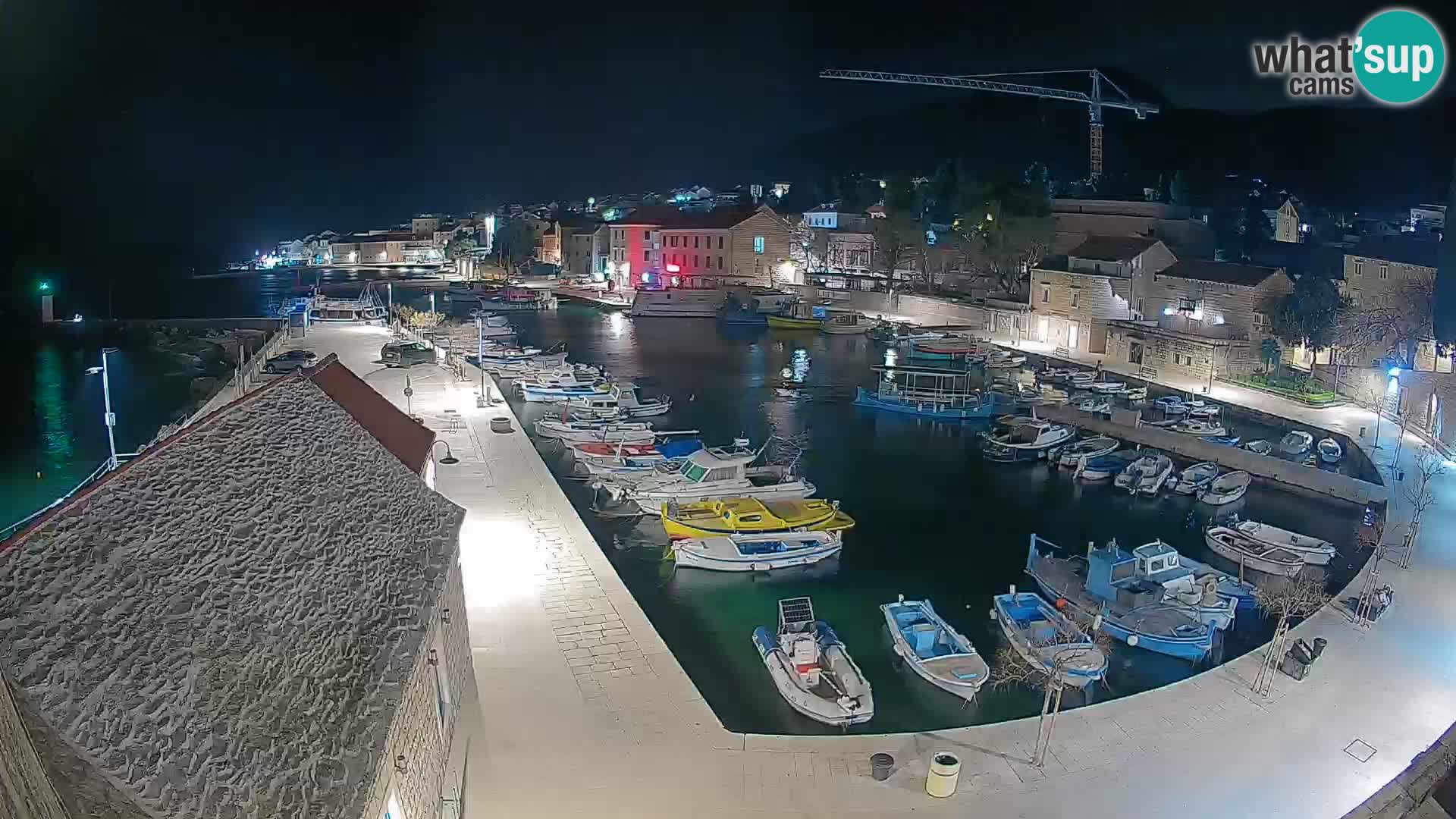 Webcam Bol Harbour – Live View of Bol Riva & Marina