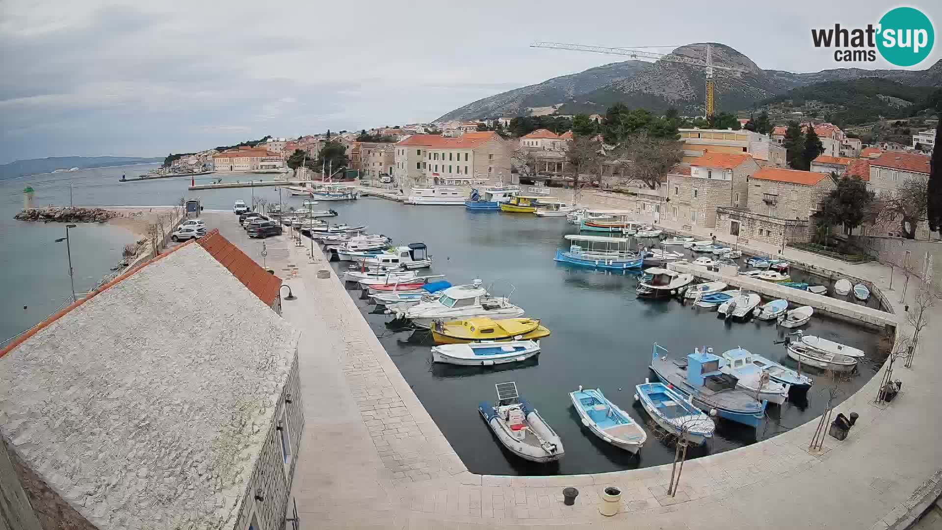 Webcam Bol Harbour – Live View of Bol Riva & Marina