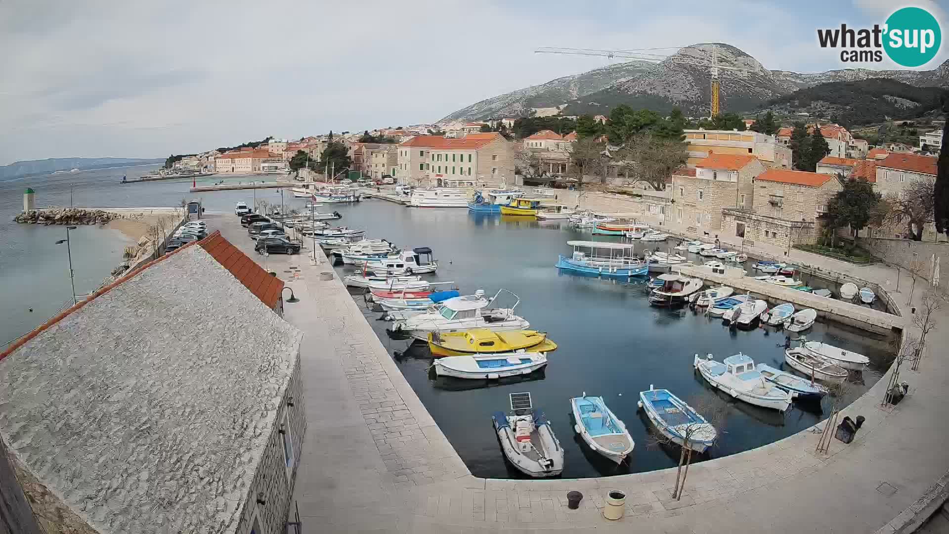 Webcam Bol Harbour – Live View of Bol Riva & Marina