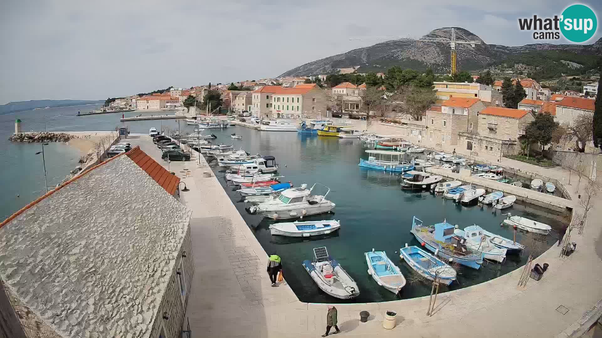 Webcam Bol Harbour – Live View of Bol Riva & Marina