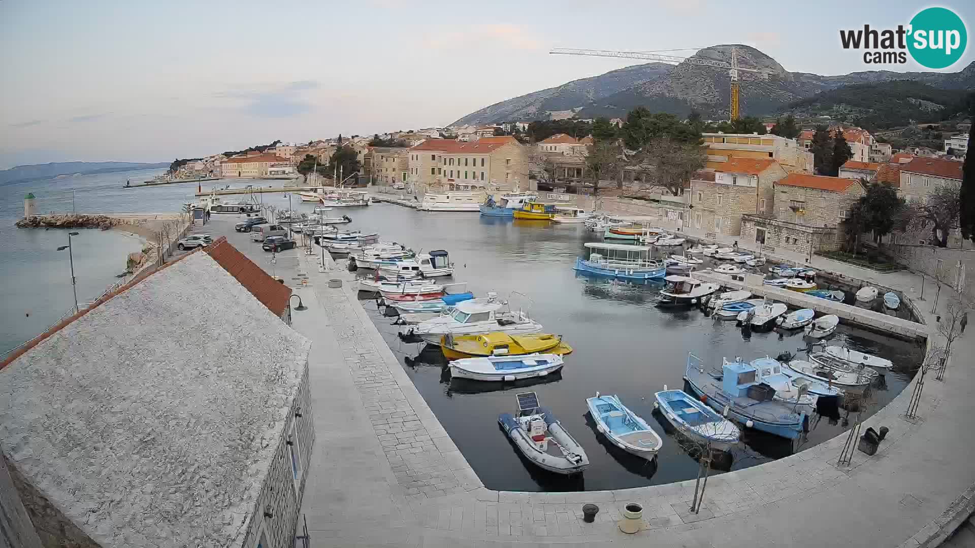 Webcam Bol Harbour – Live View of Bol Riva & Marina