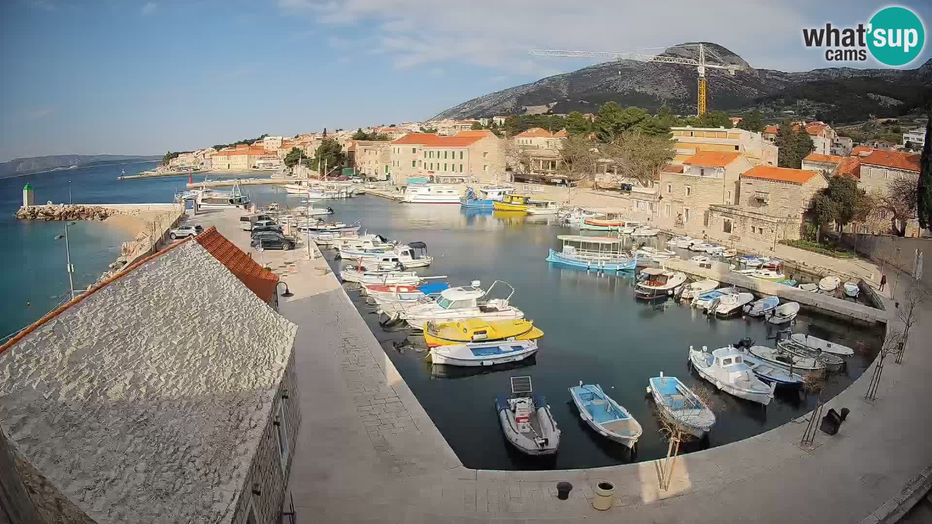 Webcam Bol Harbour – Live View of Bol Riva & Marina