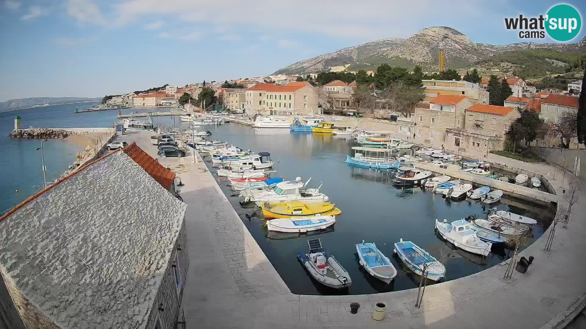 Webcam Bol Harbour – Live View of Bol Riva & Marina