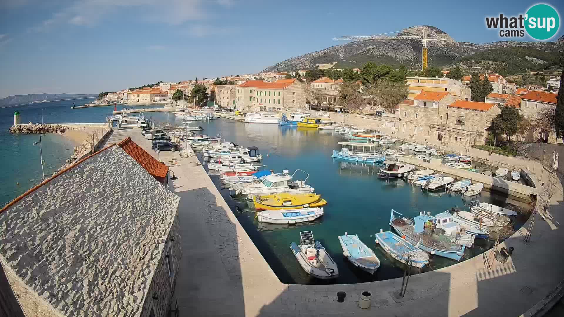 Webcam Bol Harbour – Live View of Bol Riva & Marina
