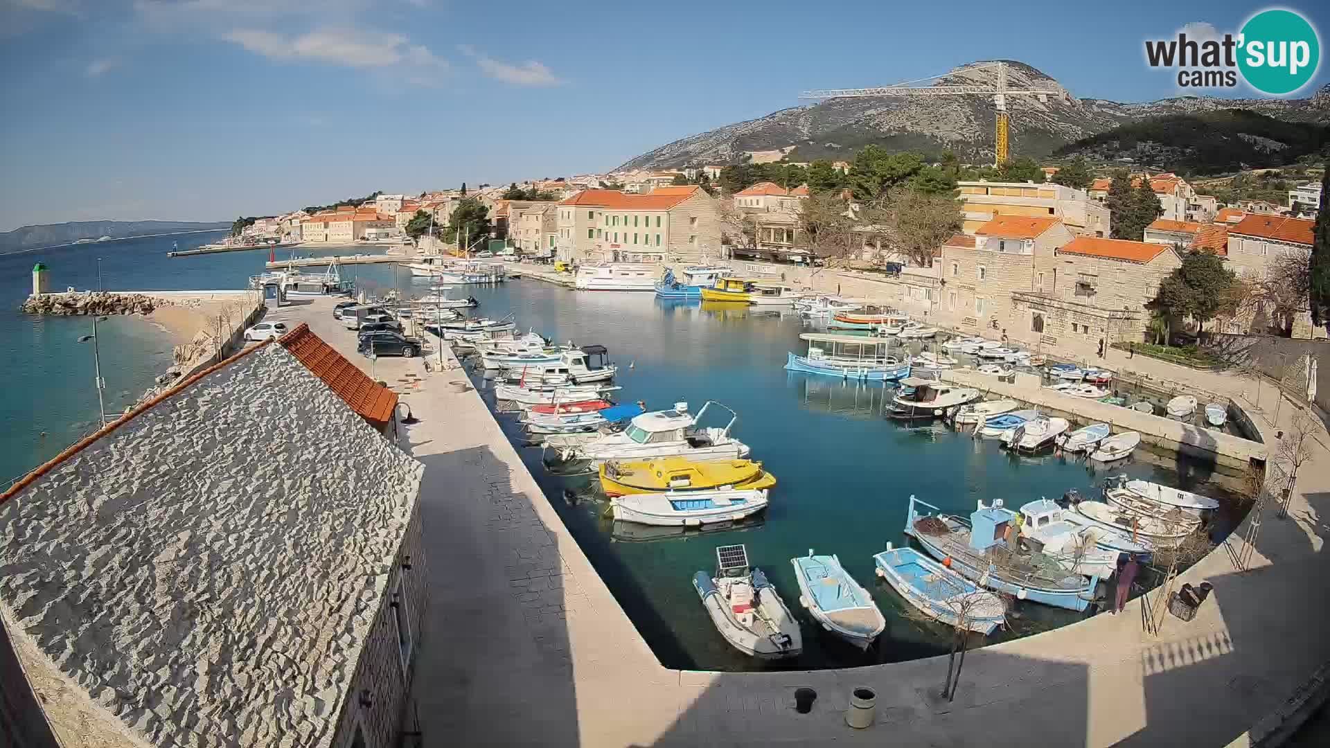 Webcam Bol Hafen – Liveblick auf Bol Riva & Marina