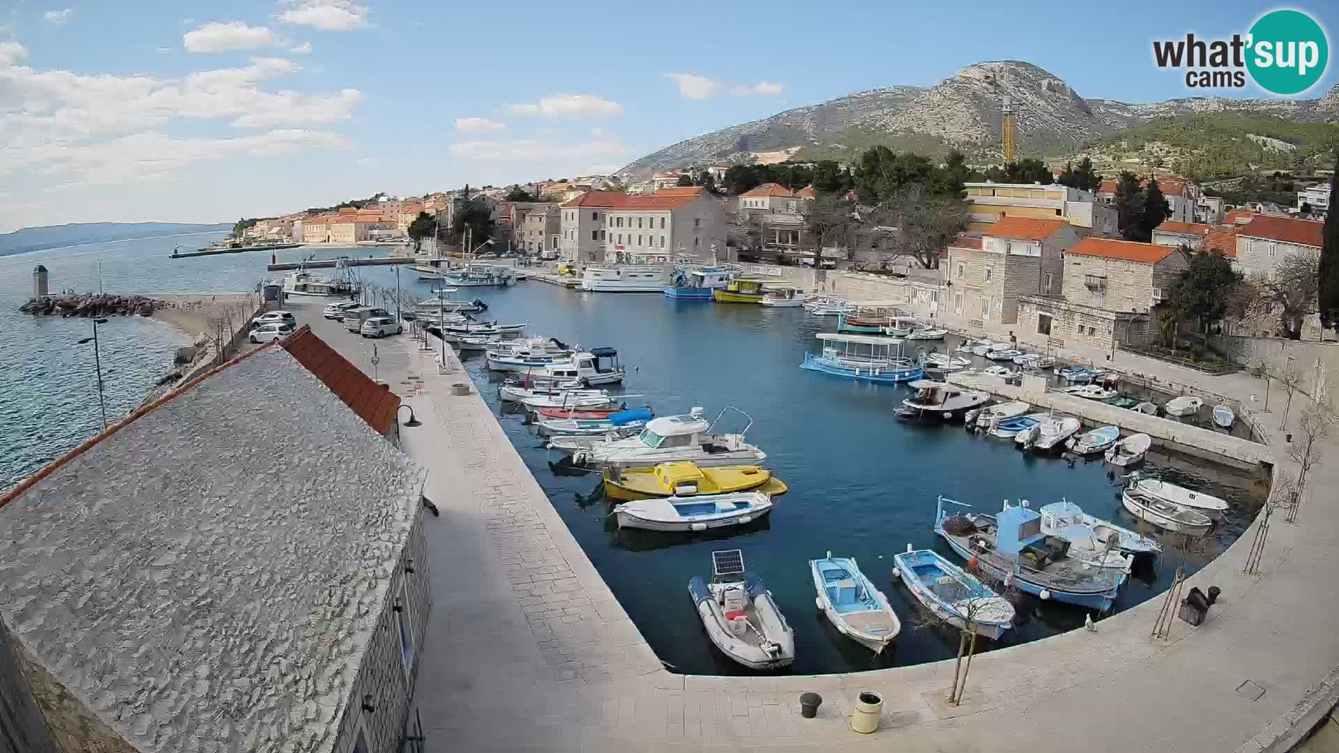 Webcam Bol Harbour – Live View of Bol Riva & Marina