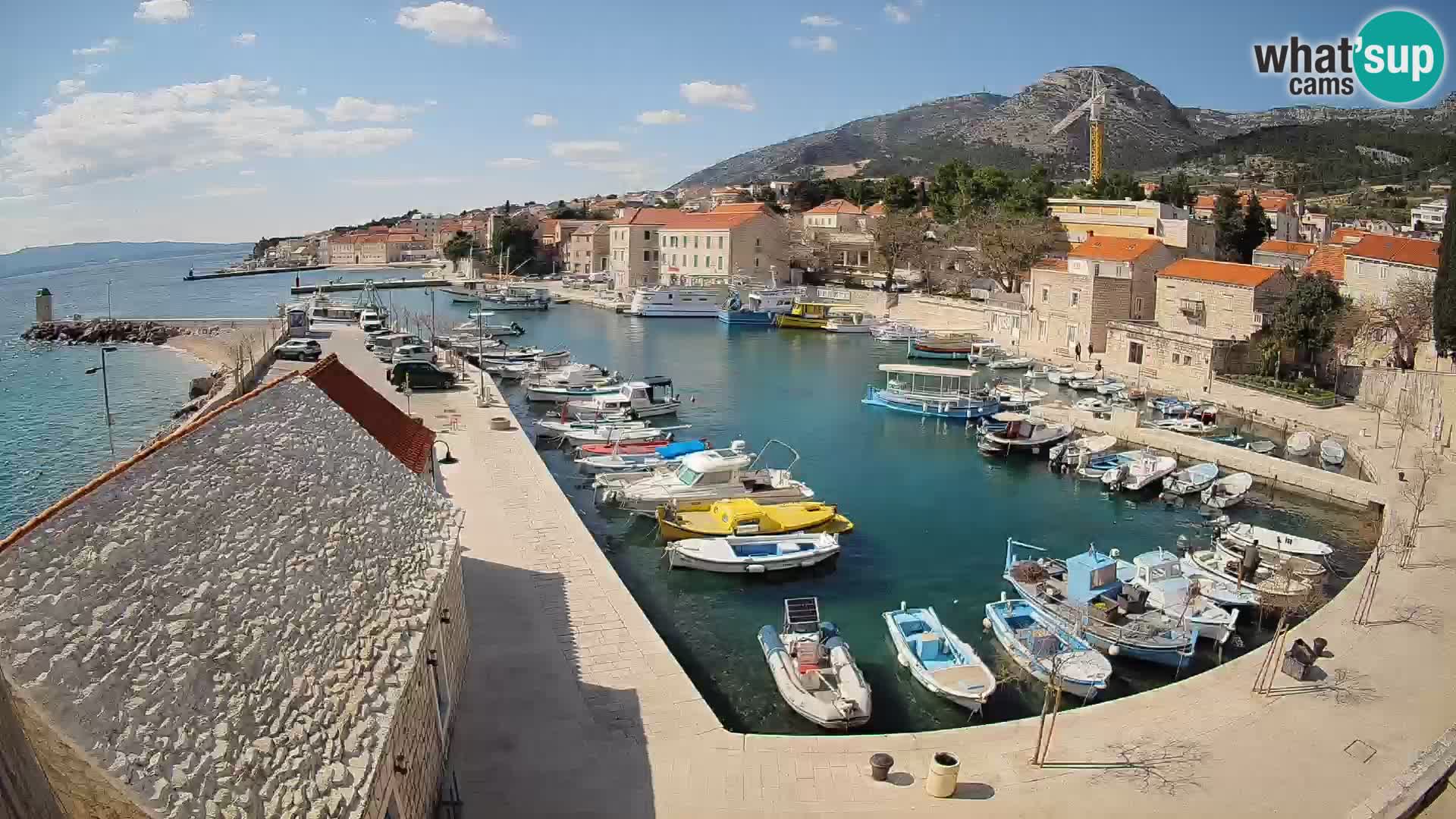 Webcam Bol Harbour – Live View of Bol Riva & Marina