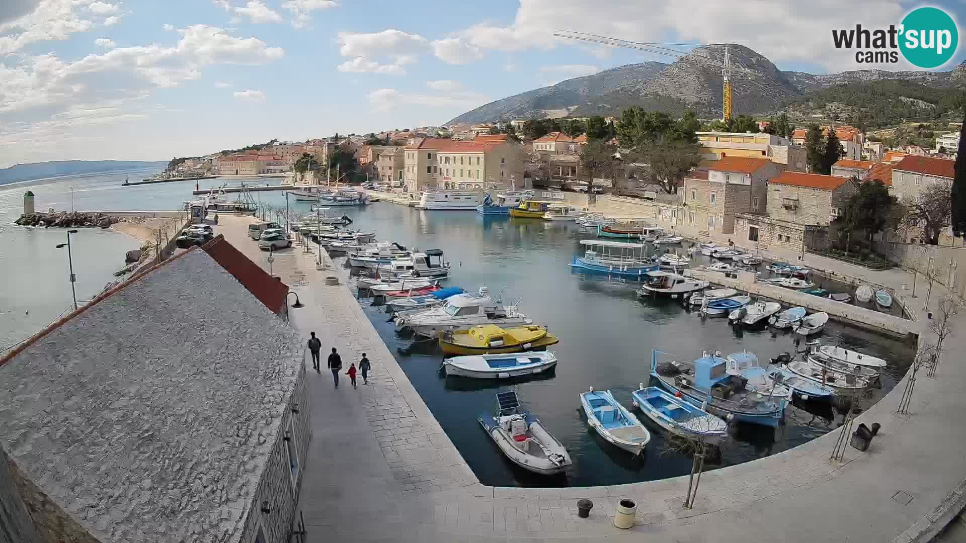 Webcam Bol Harbour – Live View of Bol Riva & Marina