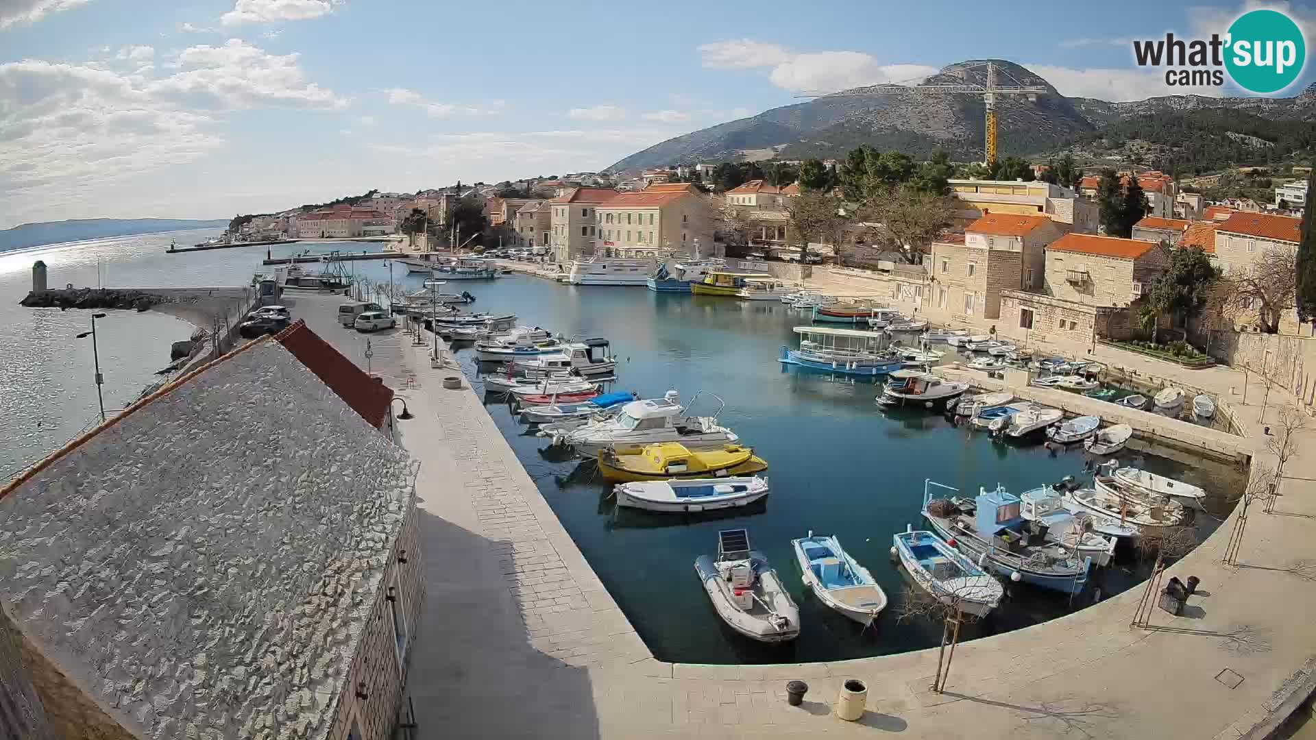 Webcam Bol Harbour – Live View of Bol Riva & Marina