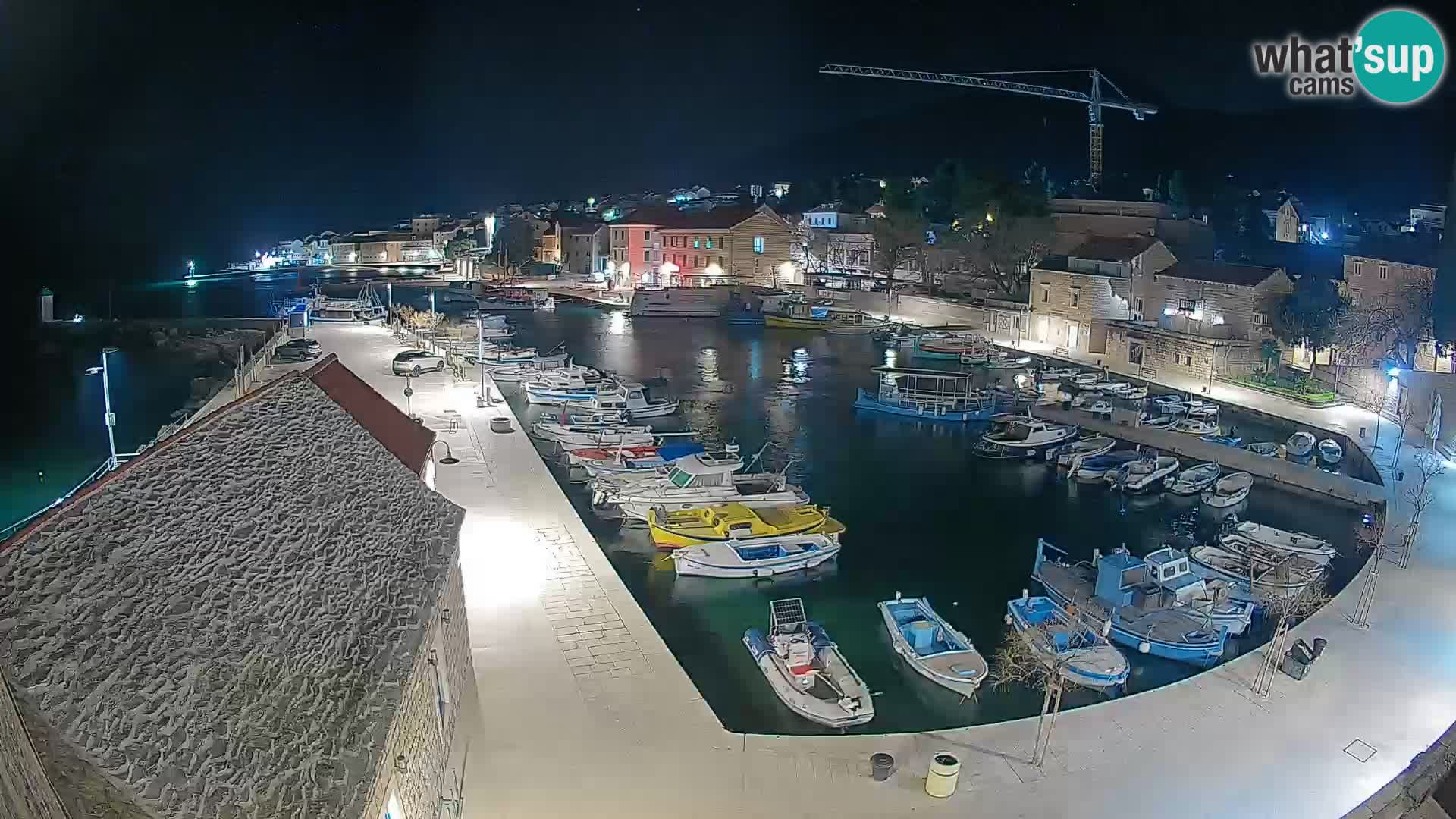 Webcam Bol Harbour – Live View of Bol Riva & Marina