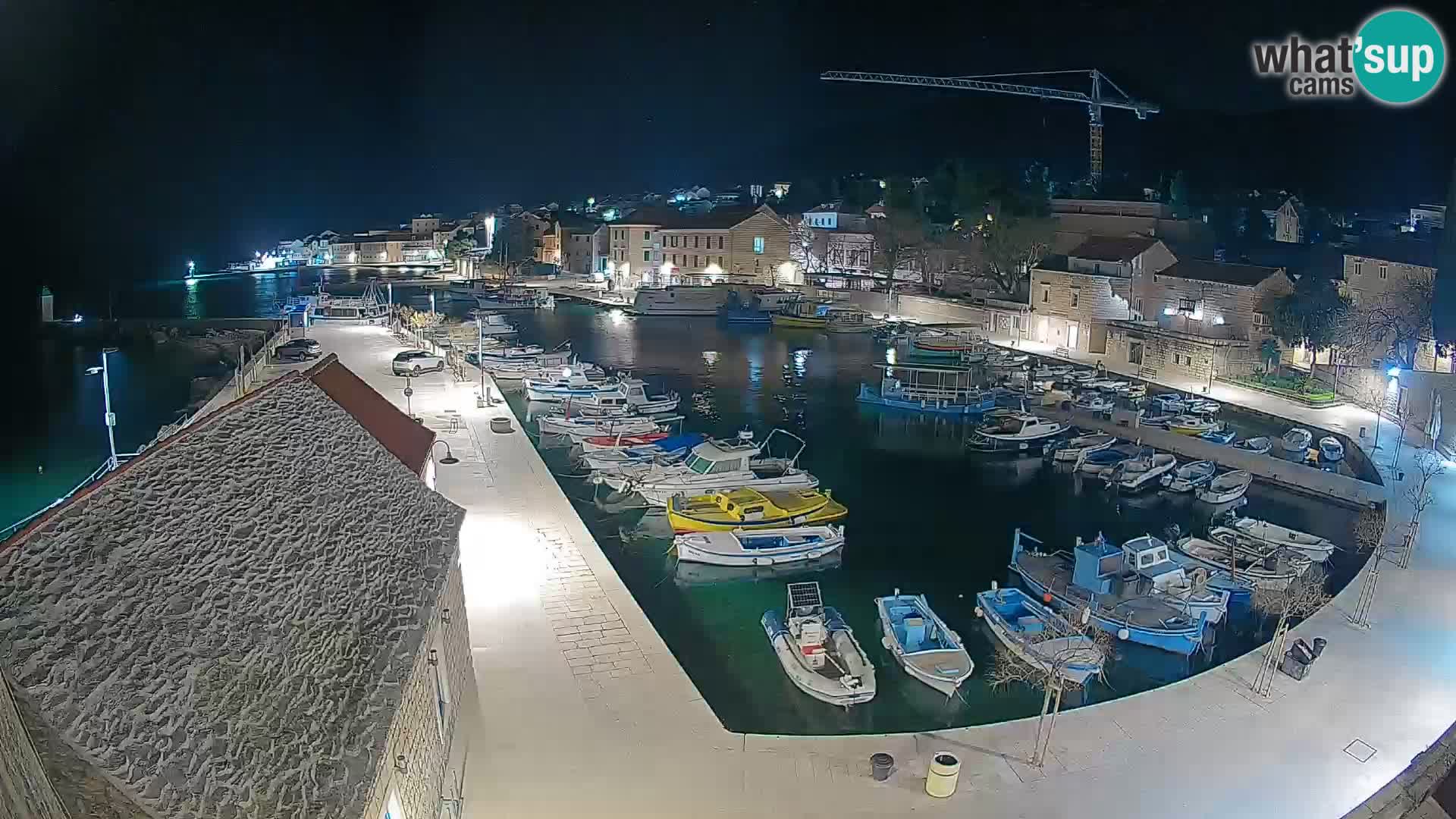 Webcam Bol Harbour – Live View of Bol Riva & Marina