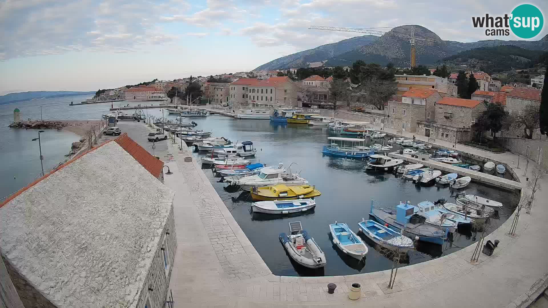 Webcam Bol Hafen – Liveblick auf Bol Riva & Marina