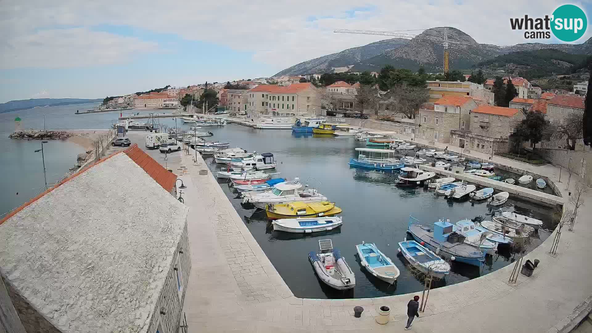Webcam Bol Hafen – Liveblick auf Bol Riva & Marina