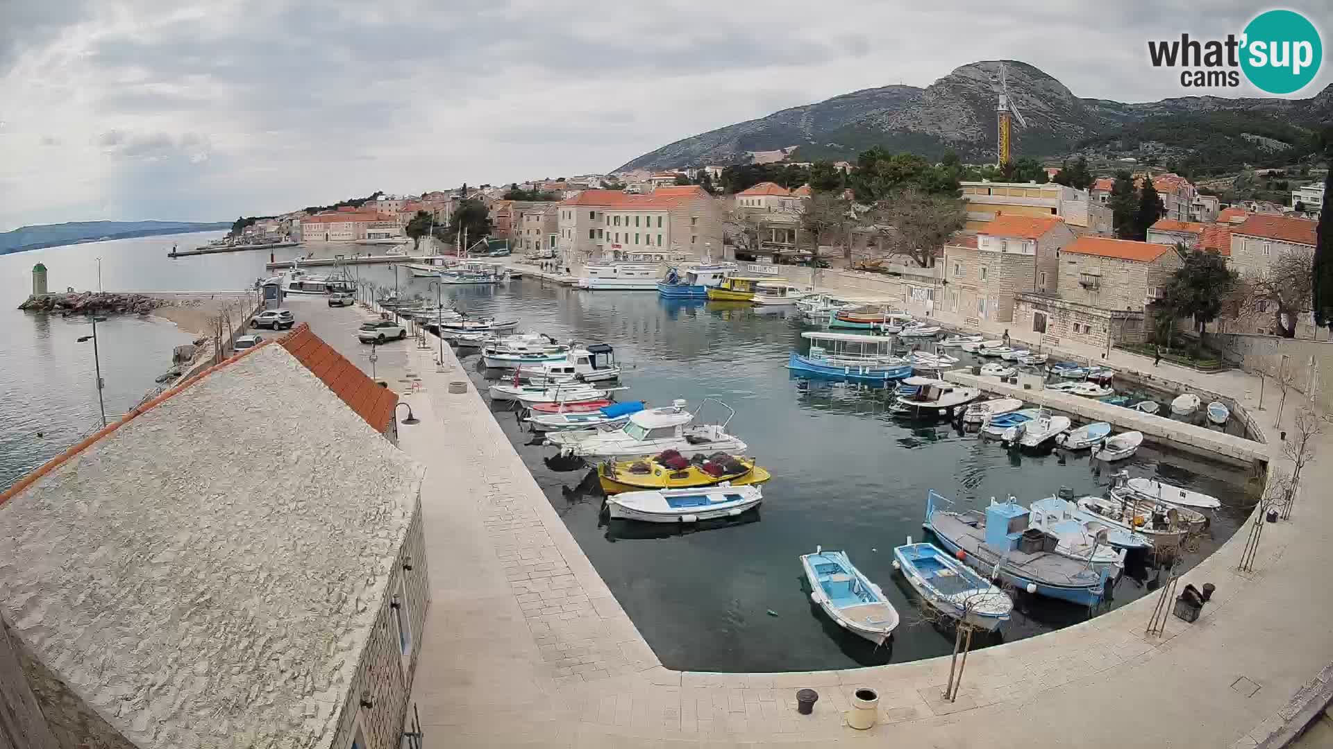 Webcam Bol Harbour – Live View of Bol Riva & Marina