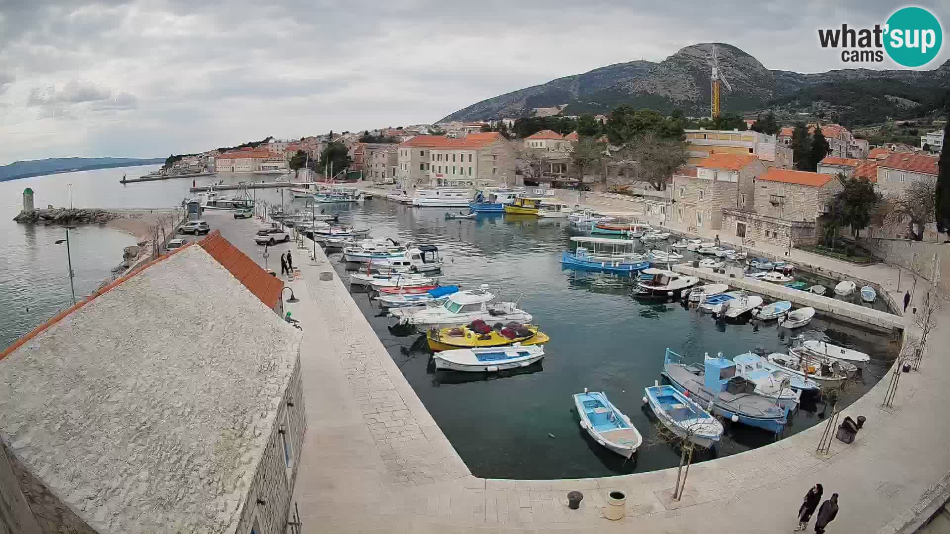 Webcam Bol Harbour – Live View of Bol Riva & Marina