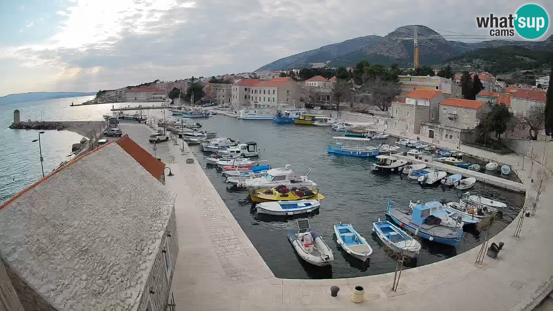 Webcam Bol Harbour – Live View of Bol Riva & Marina