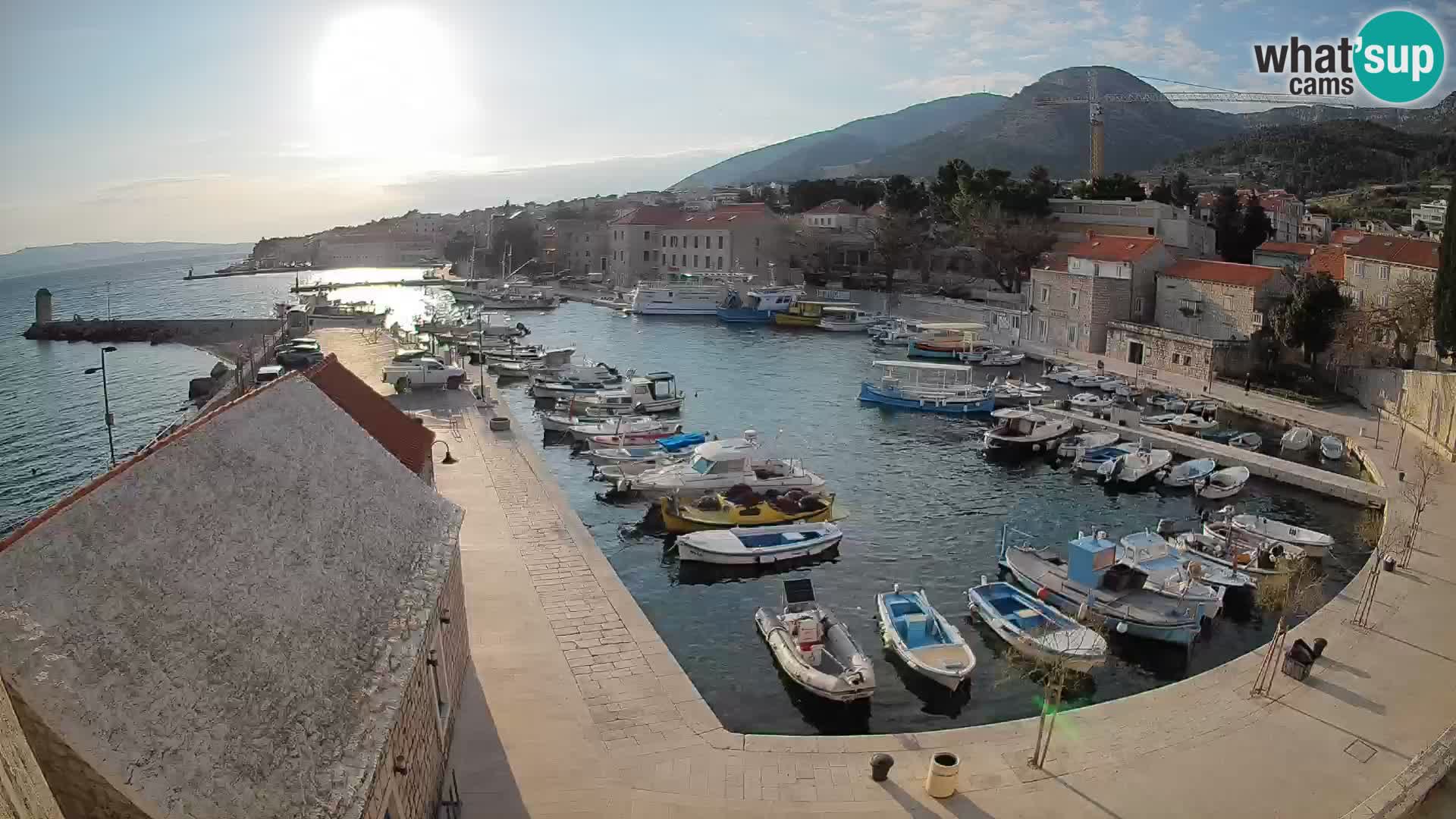Webcam Bol Harbour – Live View of Bol Riva & Marina