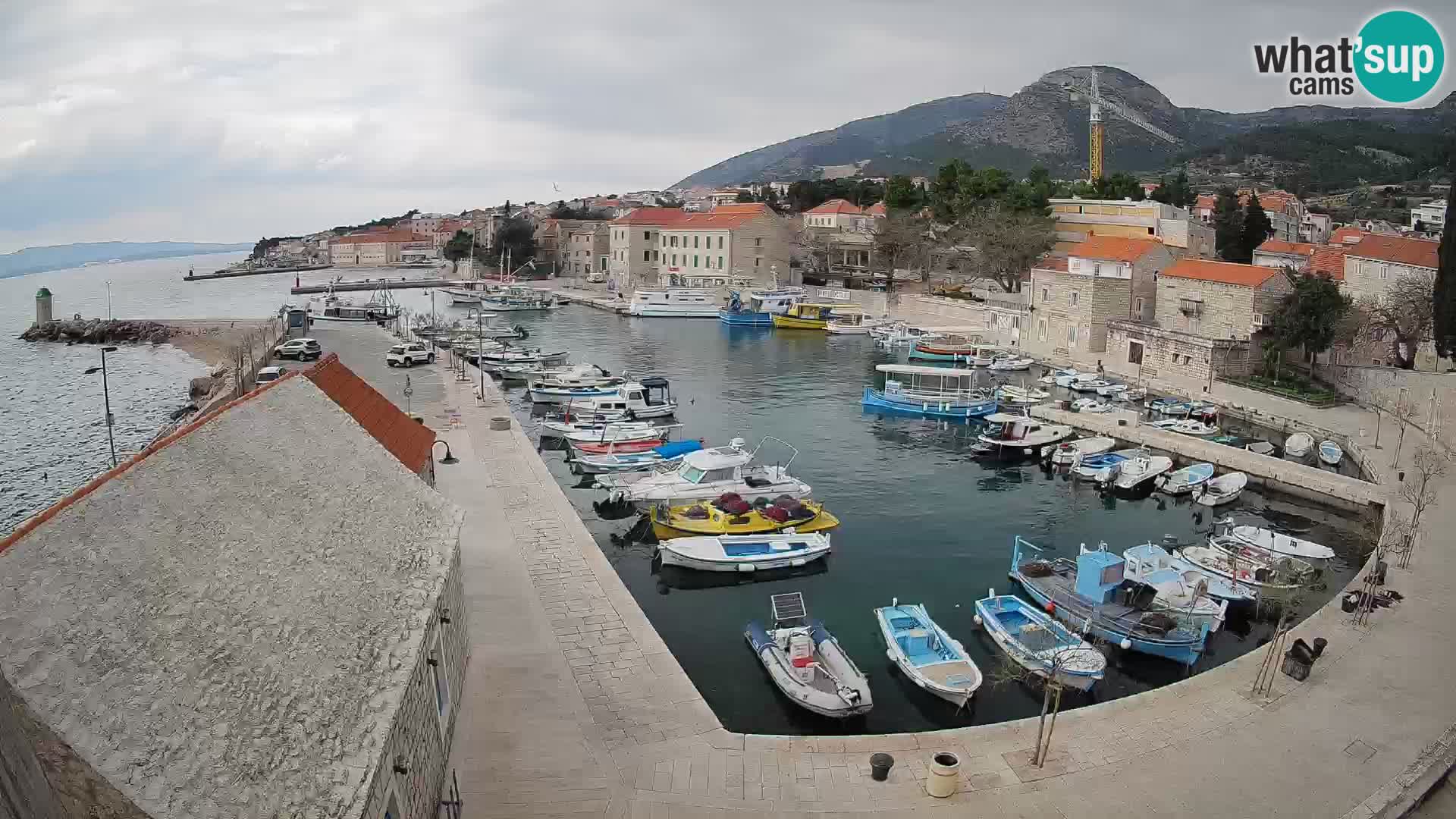 Webcam Bol Harbour – Live View of Bol Riva & Marina