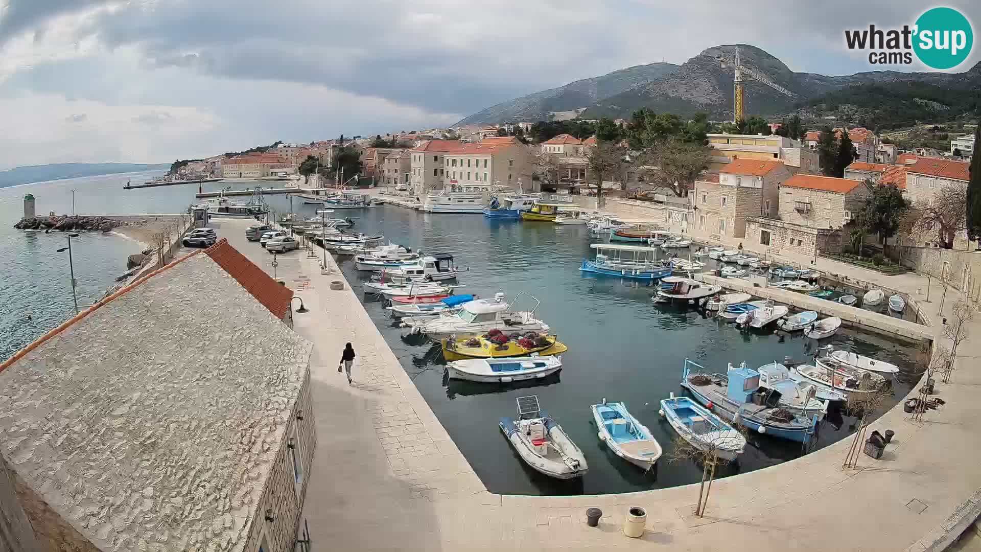 Webcam Bol Harbour – Live View of Bol Riva & Marina