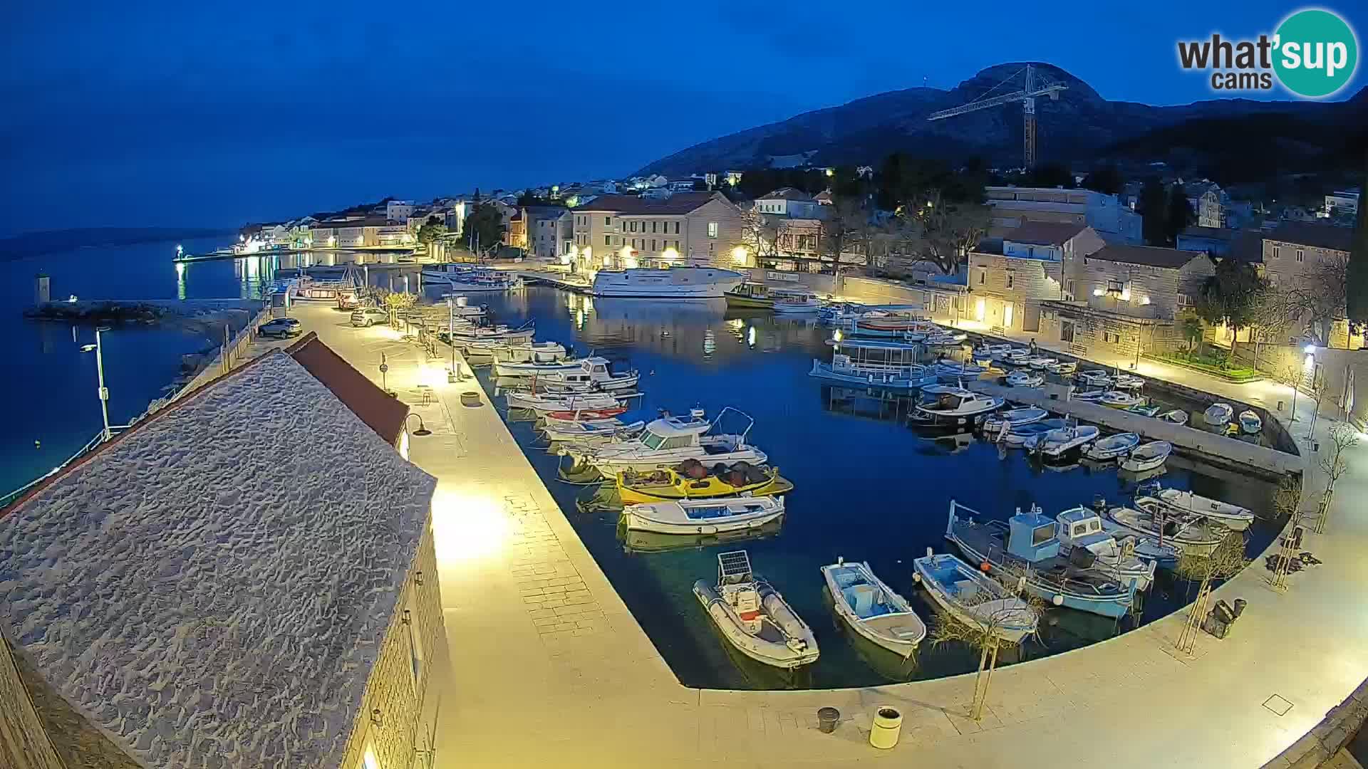 Webcam Bol Harbour – Live View of Bol Riva & Marina