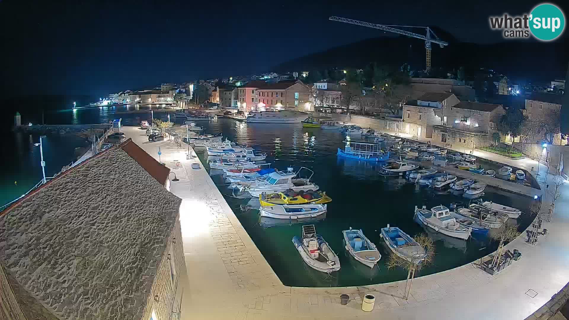 Webcam Bol Harbour – Live View of Bol Riva & Marina