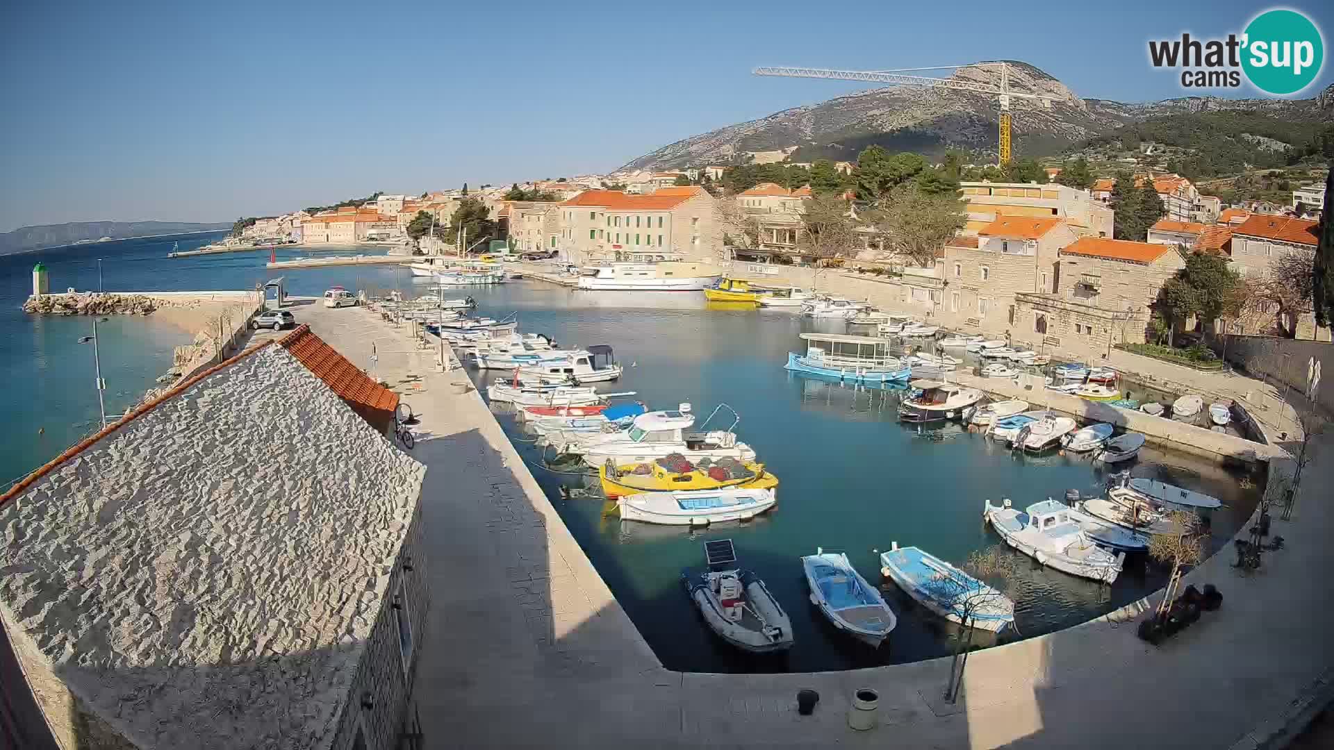 Webcam Bol Harbour – Live View of Bol Riva & Marina