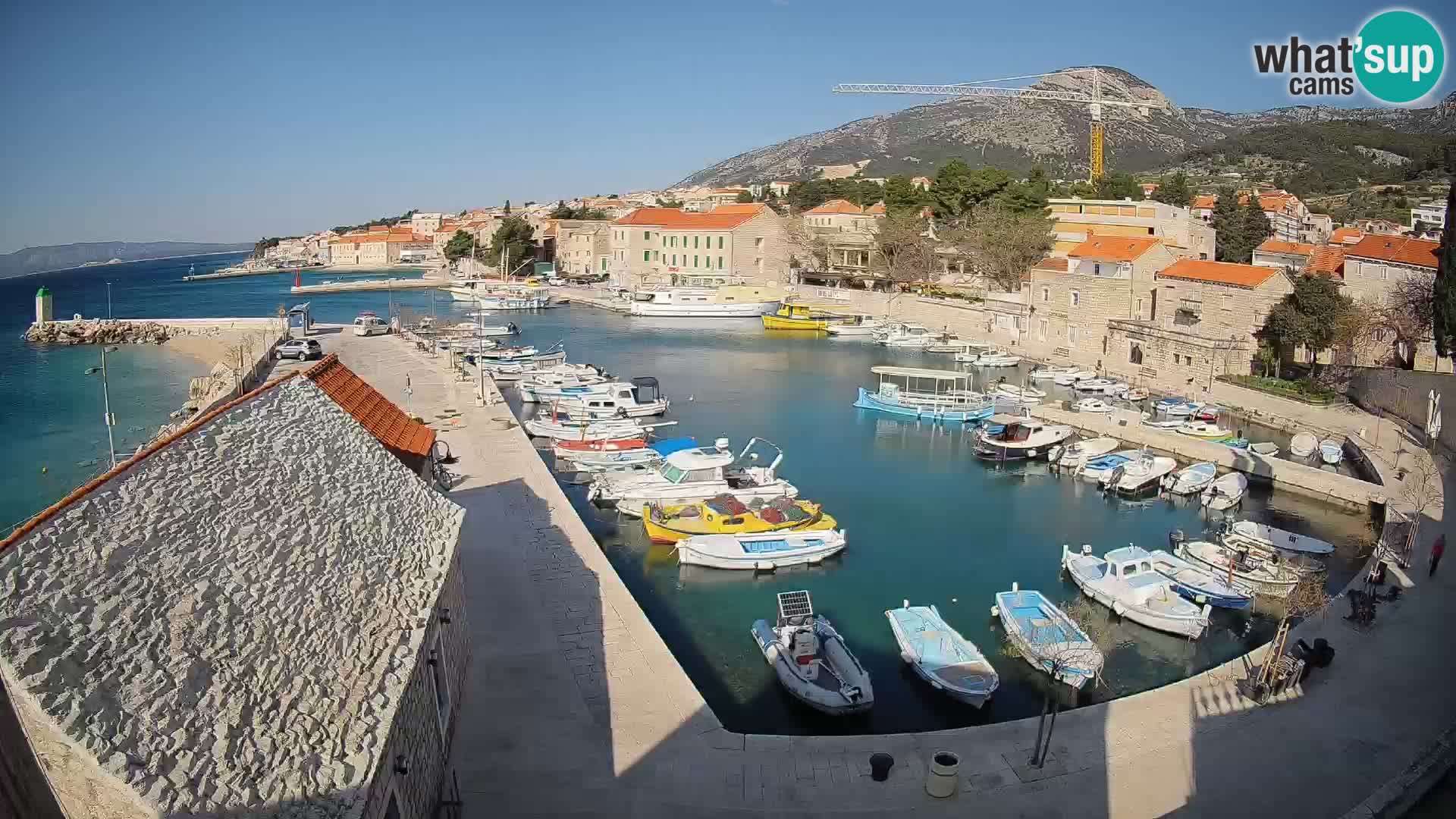 Webcam Bol Harbour – Live View of Bol Riva & Marina