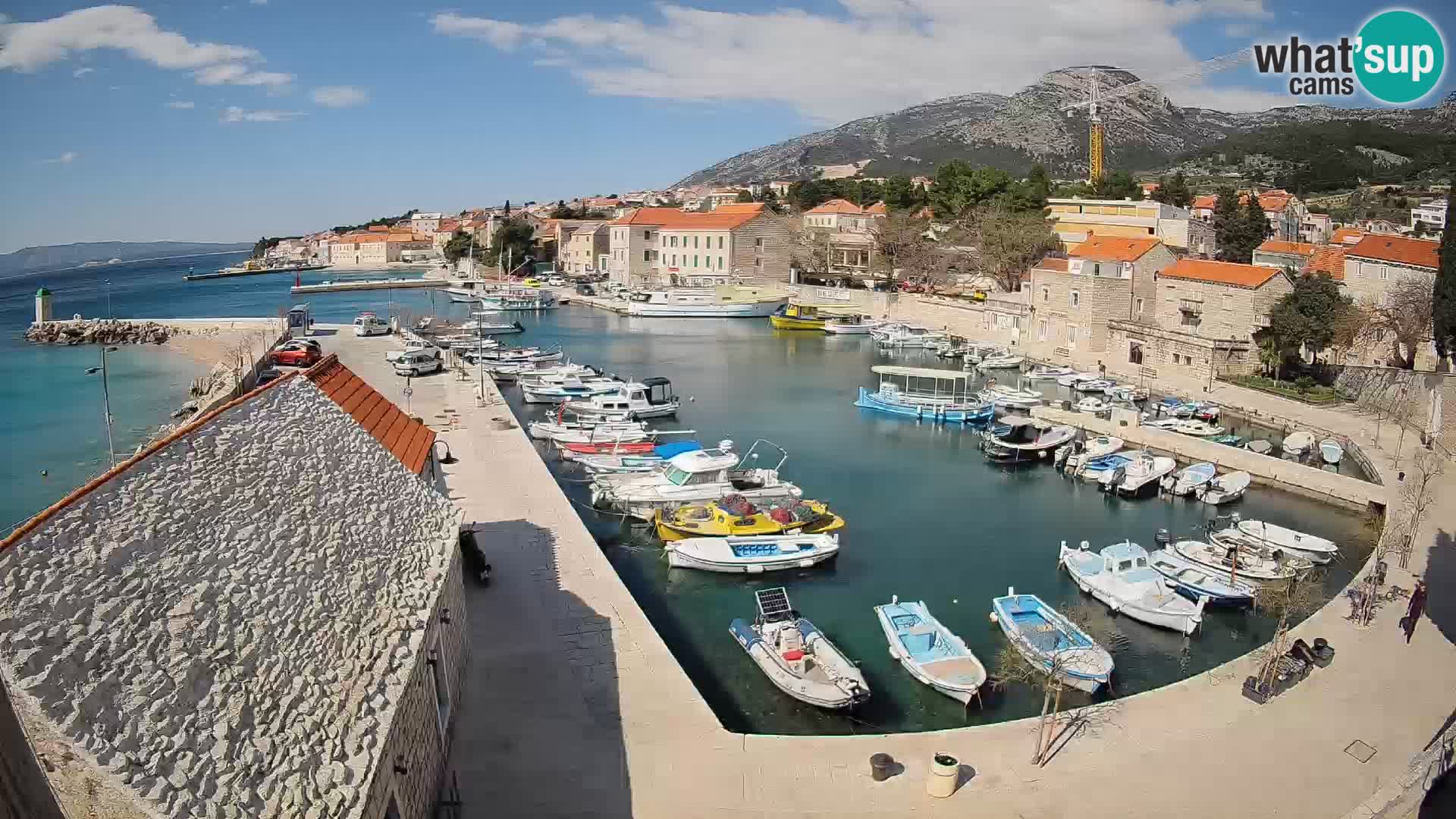 Webcam Bol Hafen – Liveblick auf Bol Riva & Marina