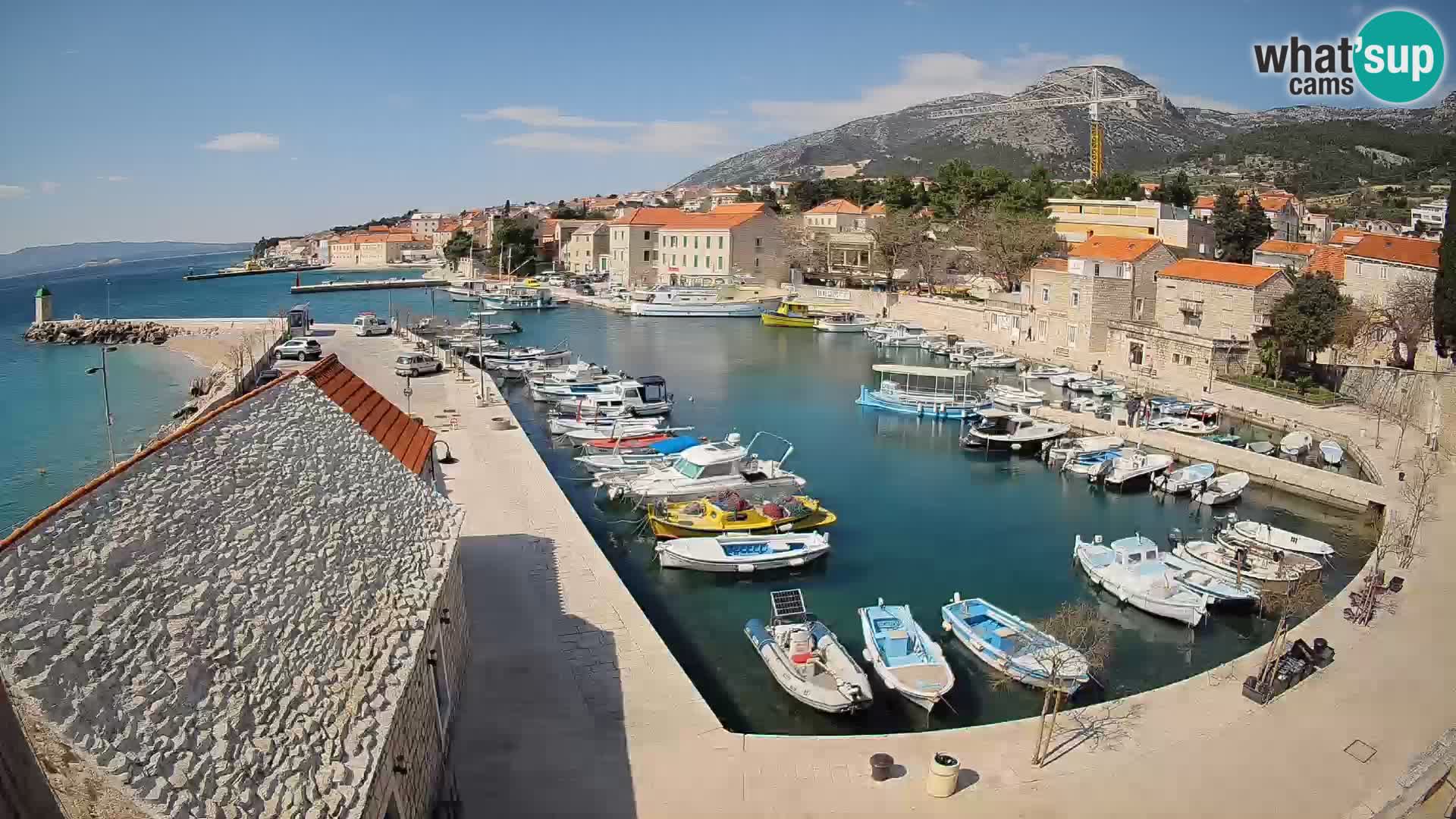 Webcam Bol Hafen – Liveblick auf Bol Riva & Marina