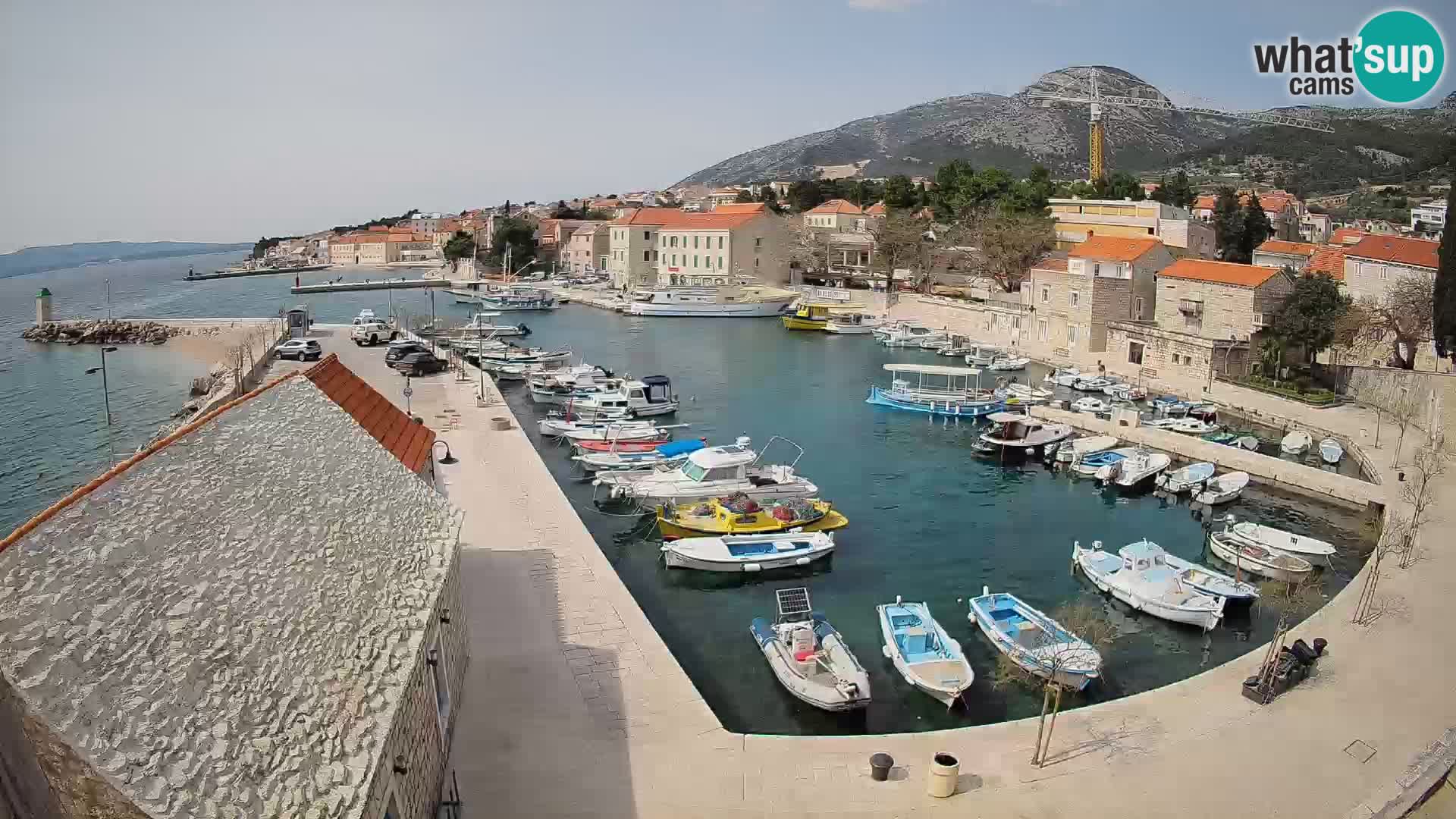Webcam Bol Hafen – Liveblick auf Bol Riva & Marina