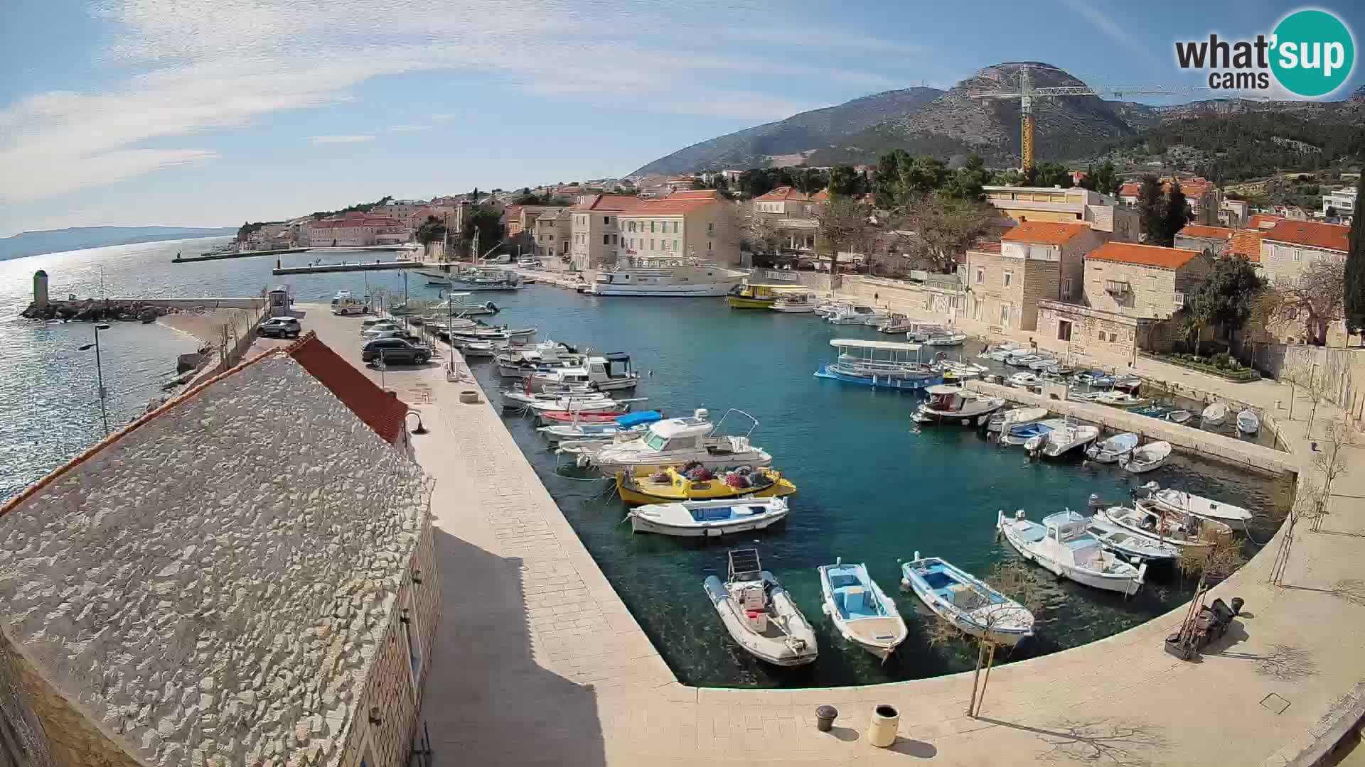 Webcam Bol Harbour – Live View of Bol Riva & Marina