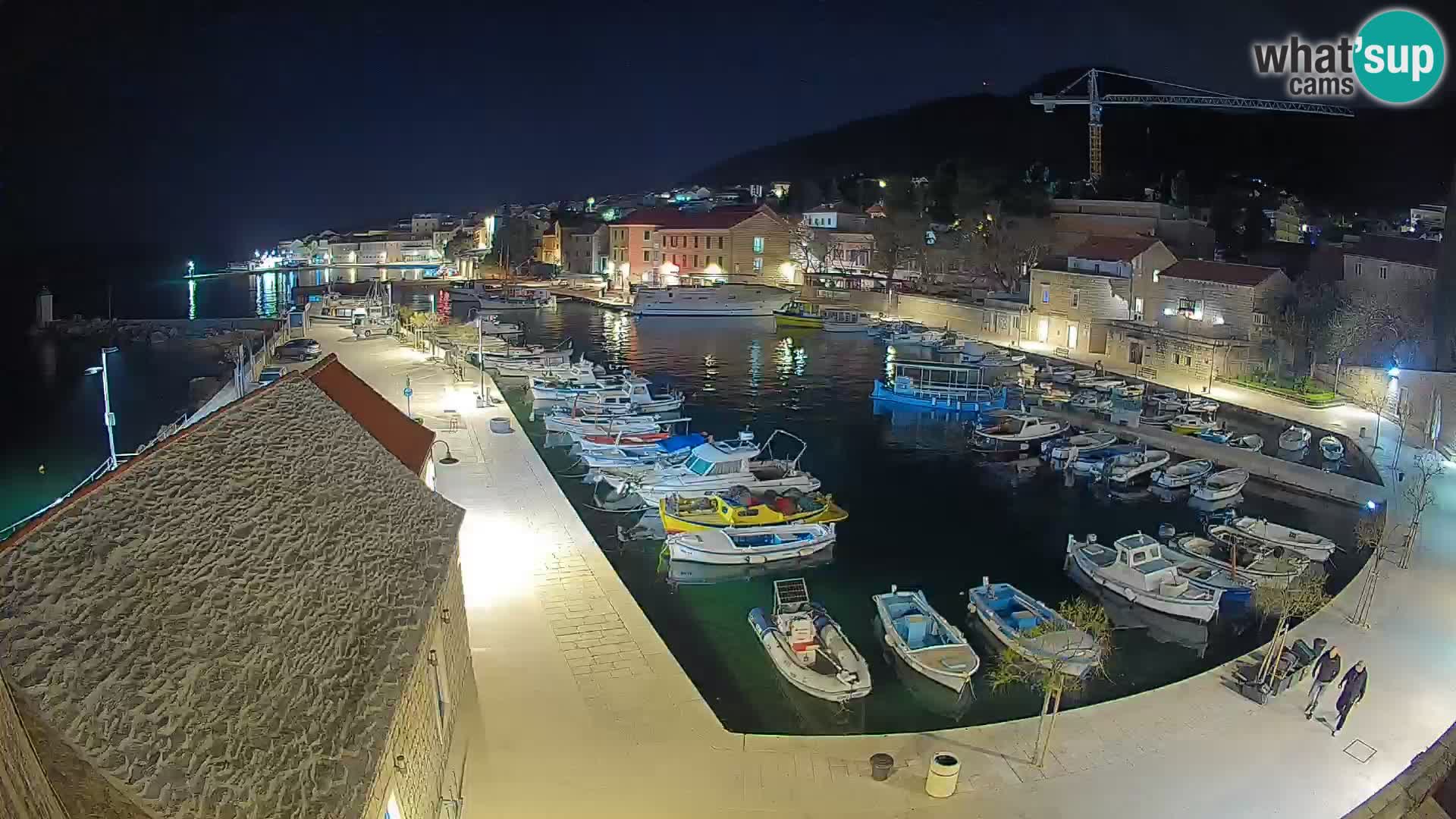 Webcam Bol Hafen – Liveblick auf Bol Riva & Marina