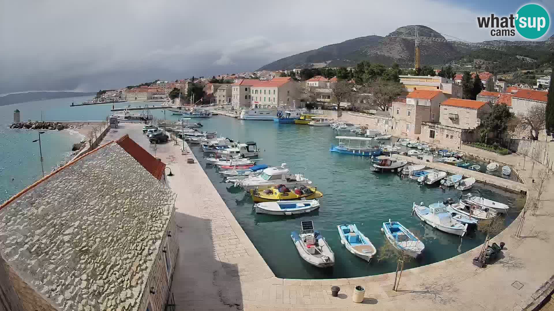 Webcam Bol Harbour – Live View of Bol Riva & Marina