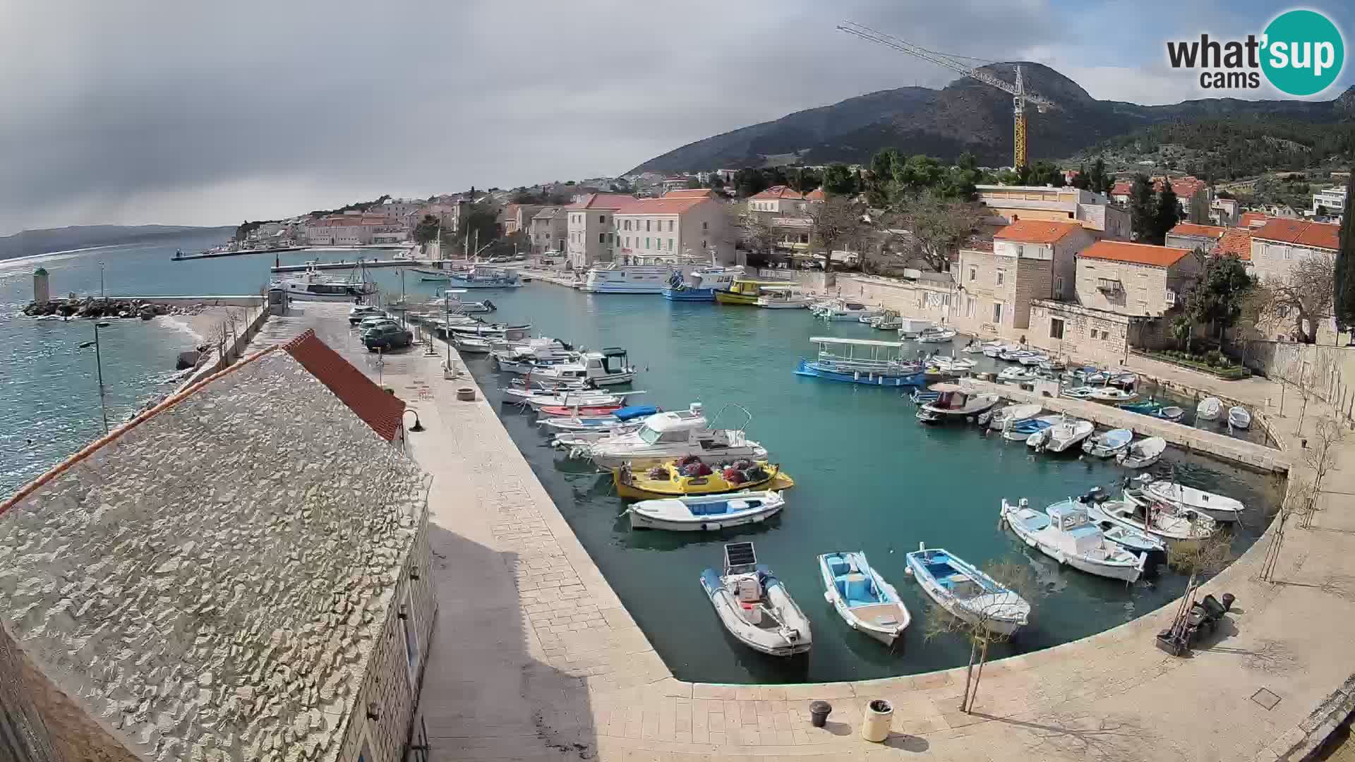 Webcam Bol Harbour – Live View of Bol Riva & Marina