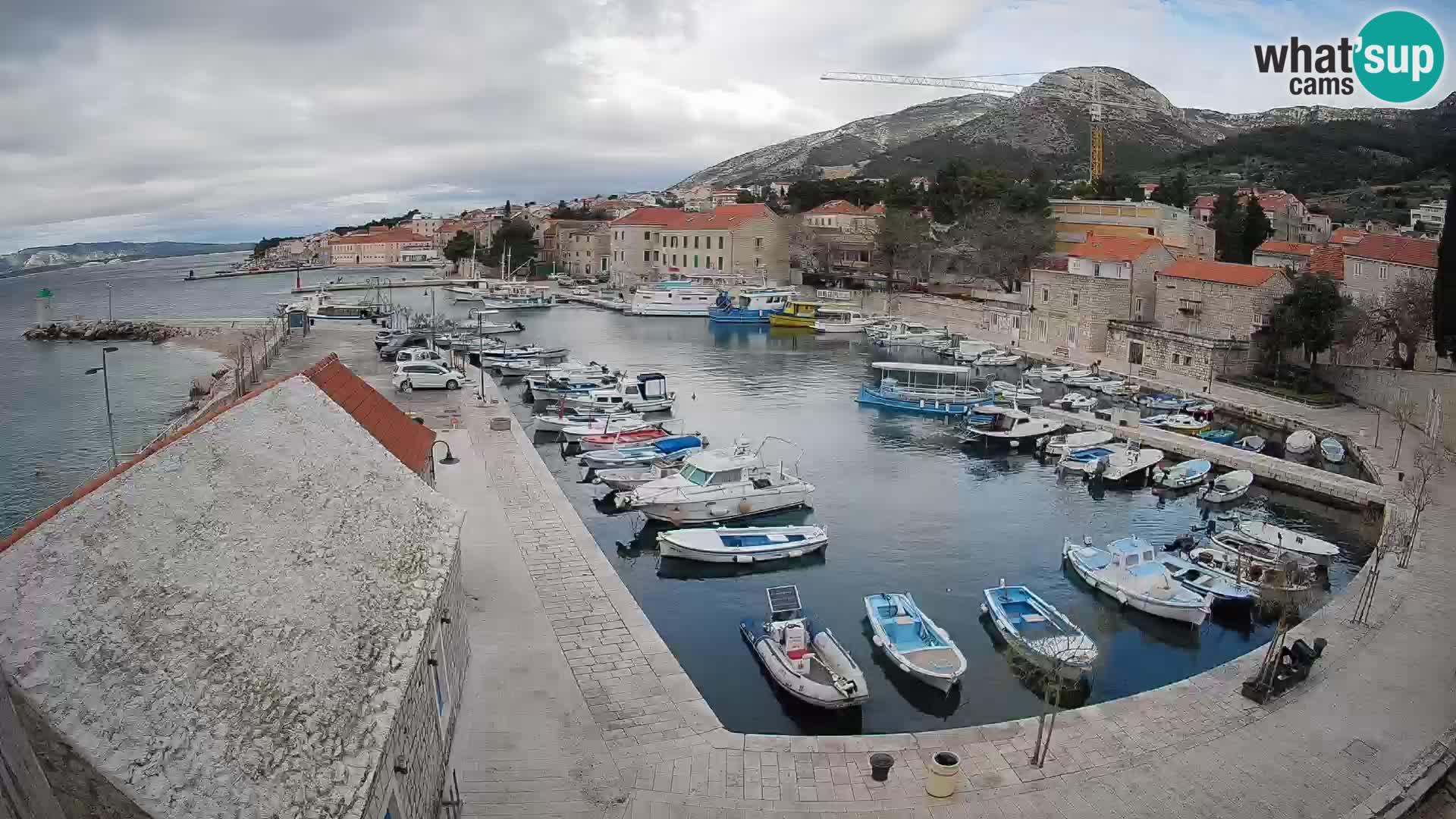 Webcam Bol Harbour – Live View of Bol Riva & Marina