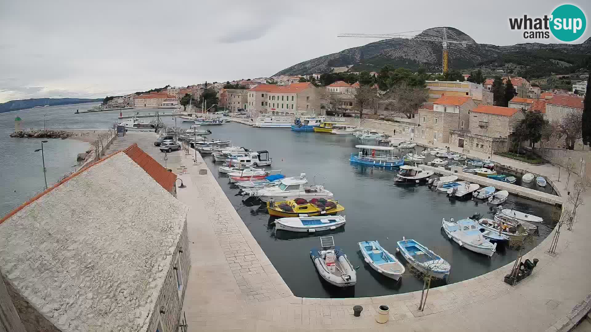 Webcam Bol Harbour – Live View of Bol Riva & Marina