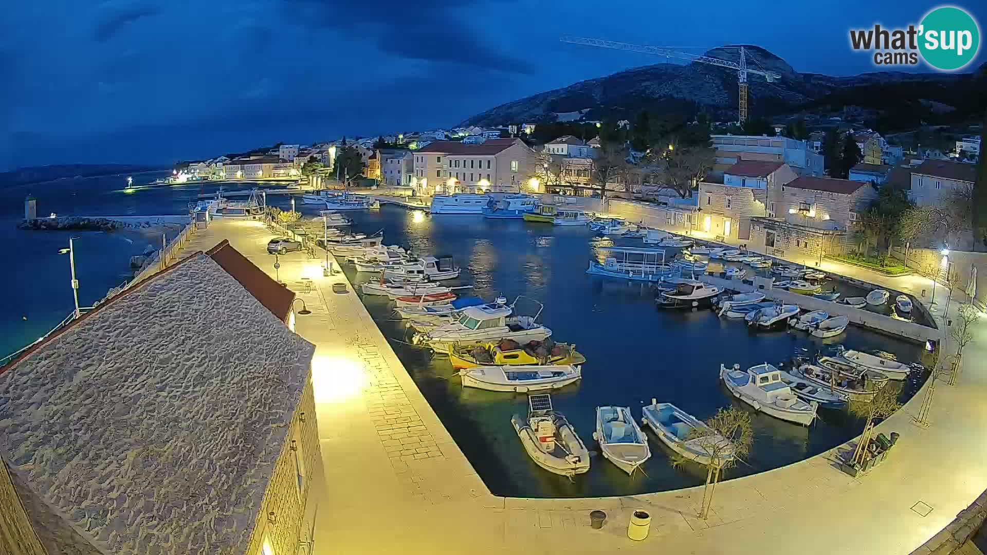 Webcam Bol Harbour – Live View of Bol Riva & Marina