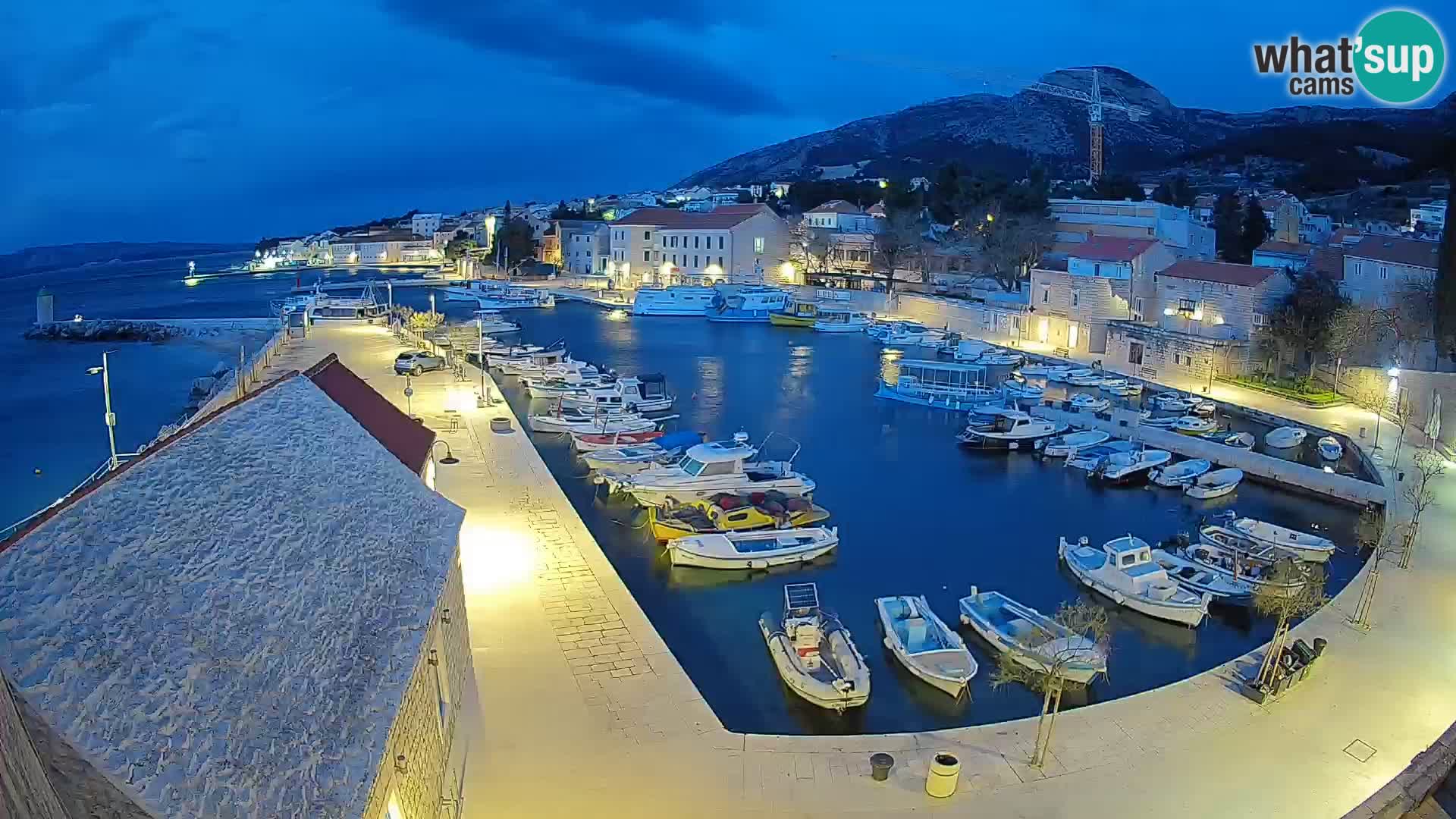 Webcam Bol Hafen – Liveblick auf Bol Riva & Marina