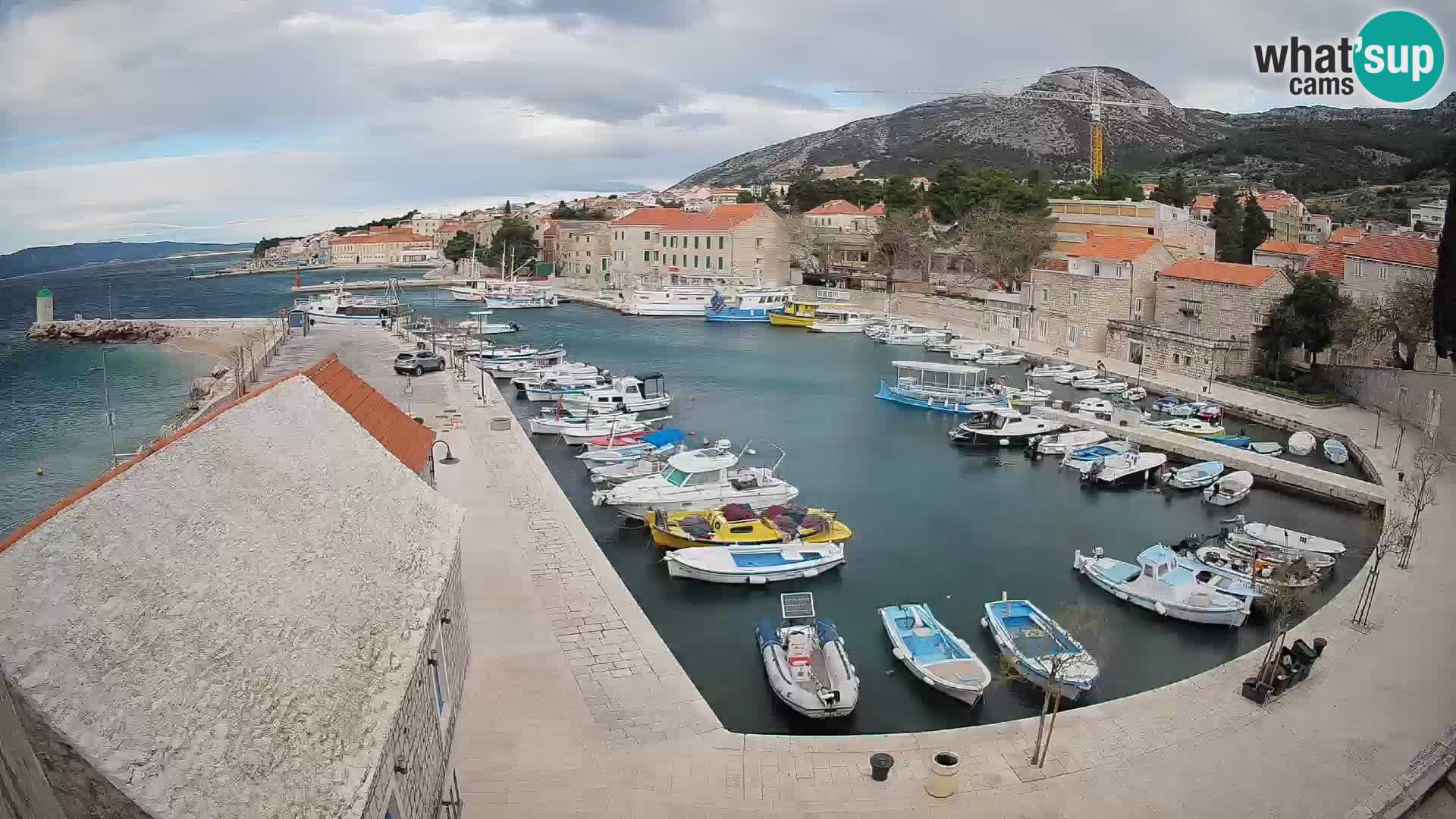 Webcam Bol Harbour – Live View of Bol Riva & Marina