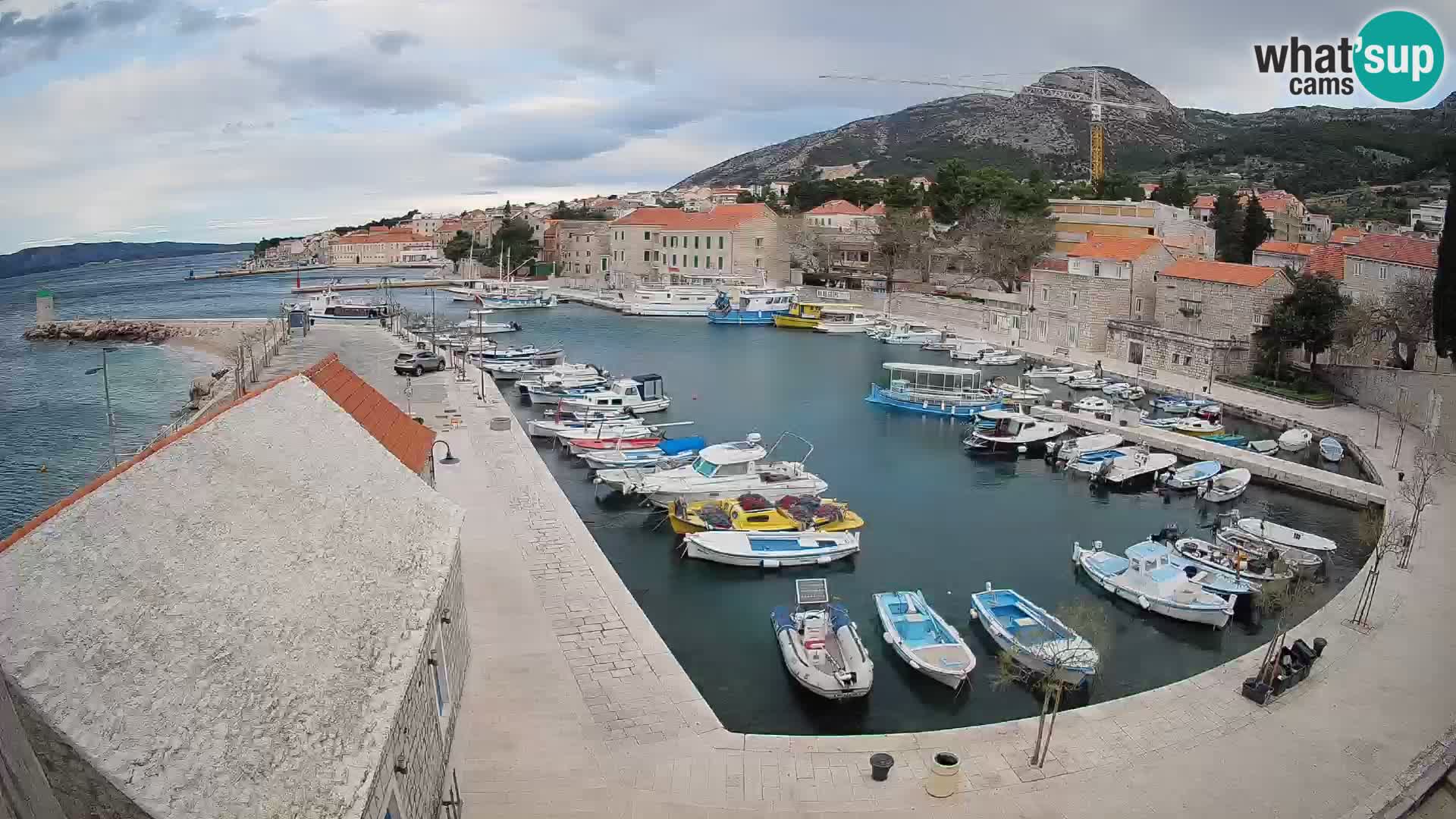 Webcam Bol Harbour – Live View of Bol Riva & Marina