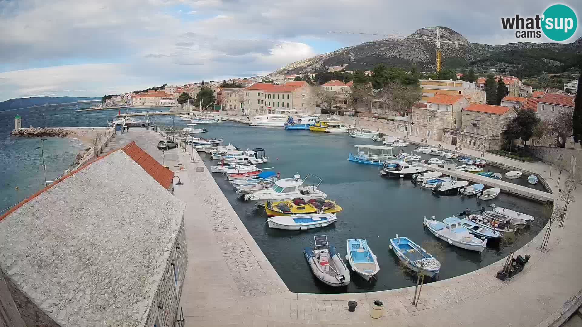 Webcam Bol Harbour – Live View of Bol Riva & Marina