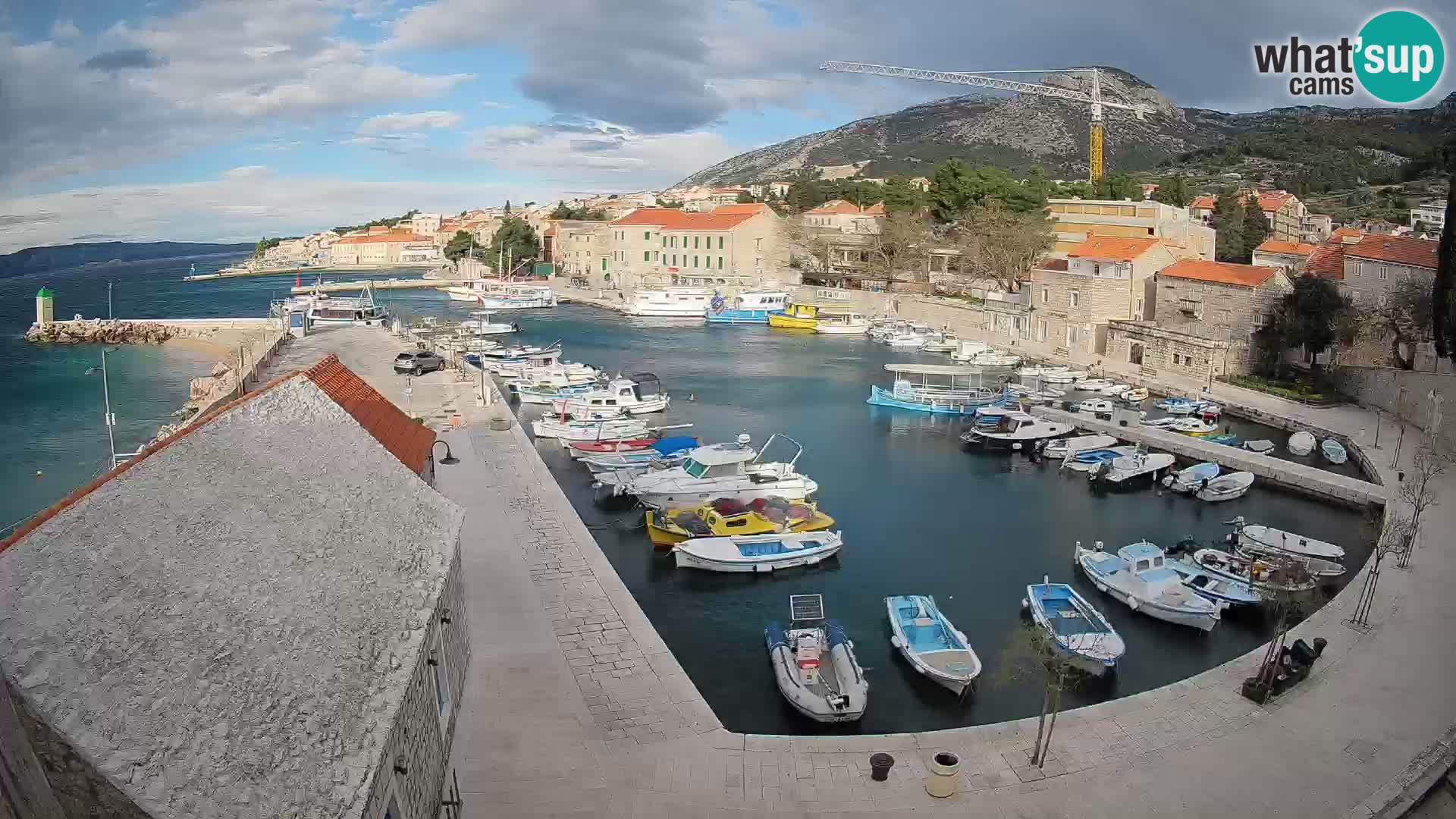 Webcam Bol Harbour – Live View of Bol Riva & Marina