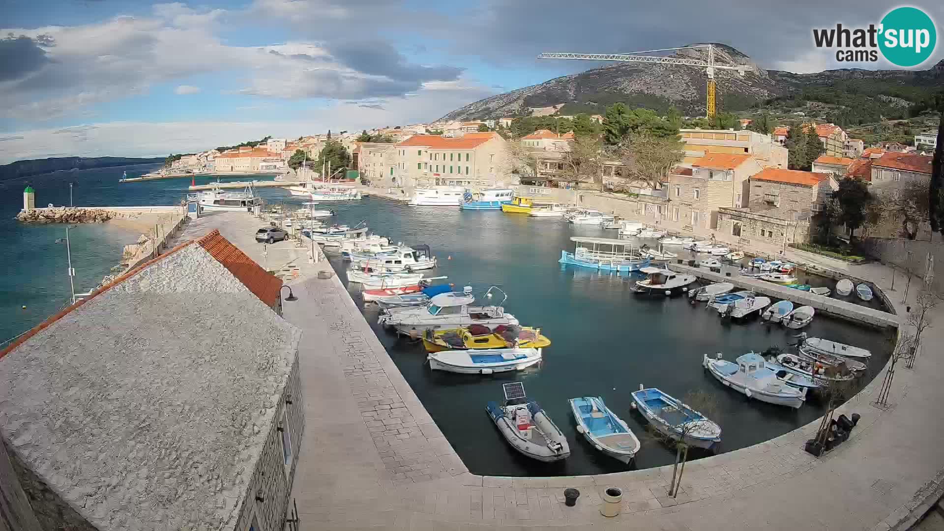 Webcam Bol Harbour – Live View of Bol Riva & Marina