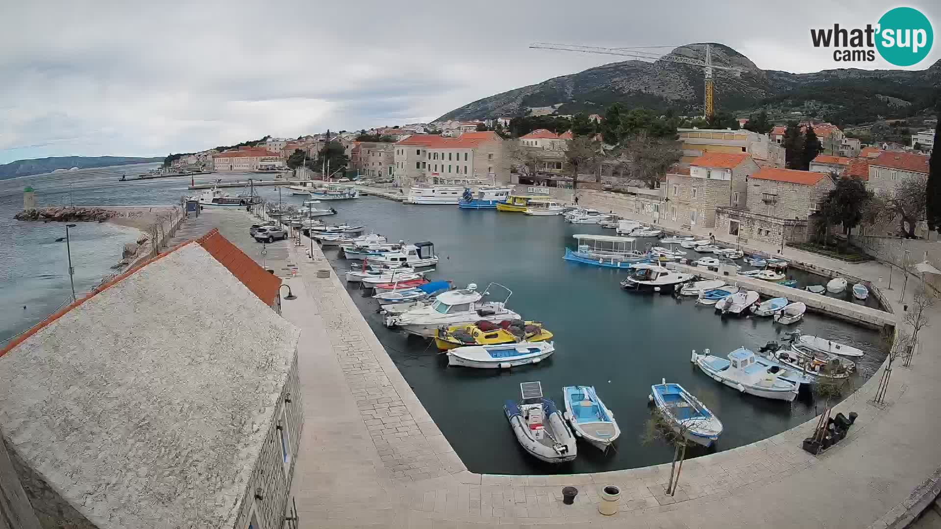 Webcam Bol Harbour – Live View of Bol Riva & Marina
