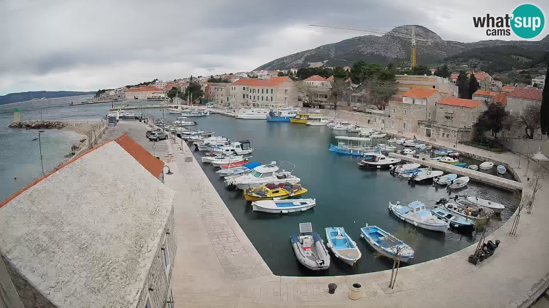 Webcam Bol Harbour – Live View of Bol Riva & Marina